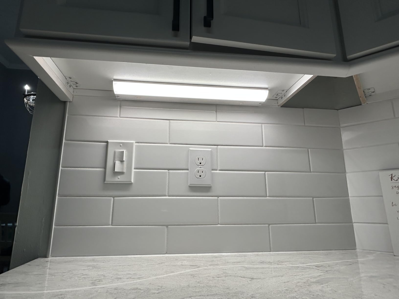 UltraPro 24 inch Hardwired Under Cabinet Lights, 3 Color Settings - 2700K/4000K/5000K - Warm White, Cool White, and Daylight, Under Cabinet Lighting, Dimmable Under Counter Lights for Kitchen, 45368 customer photo 1