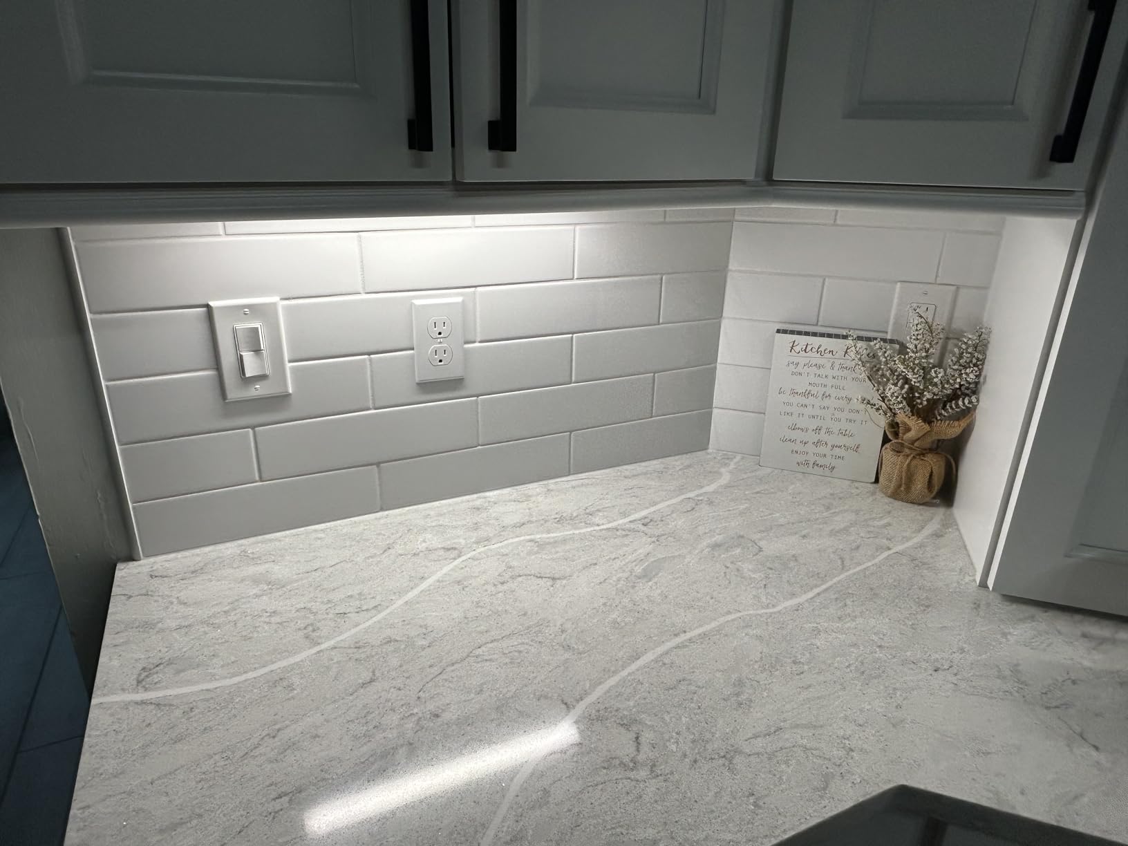 UltraPro 24 inch Hardwired Under Cabinet Lights, 3 Color Settings - 2700K/4000K/5000K - Warm White, Cool White, and Daylight, Under Cabinet Lighting, Dimmable Under Counter Lights for Kitchen, 45368 customer photo 2