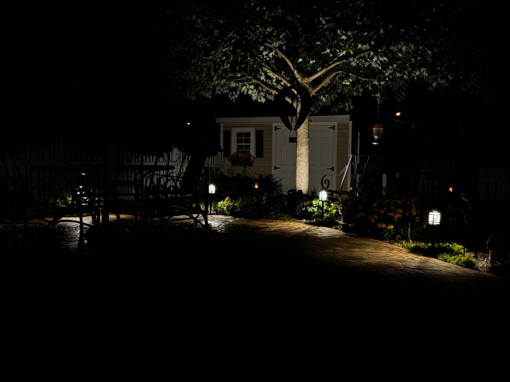 hykolity Low Voltage LED Landscape Kits, 12V-15V Pathway Flood Light Kits | 10W 390LM and 3.4W 155LM Wired for Outdoor Yard Lawn, Die-cast Aluminum, 50W and 30W Equivalent, 8 Pack customer photo 2