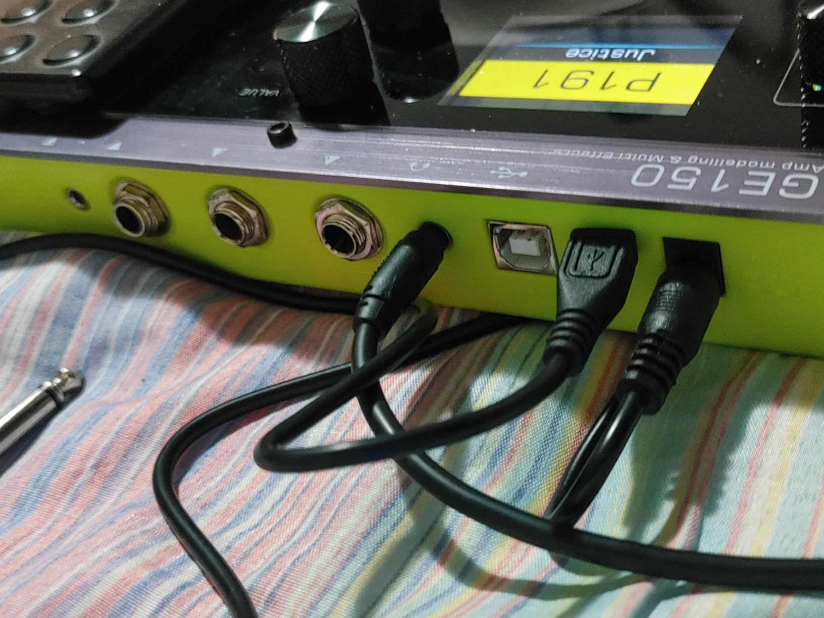 MOOER GE150 Electric Guitar Amp Modelling Multi Effects Pedal Portable Multi Effects Processor with Expression & IR Loading for Live show, Live Streaming, Home Studio, Guitar Practice customer photo 2