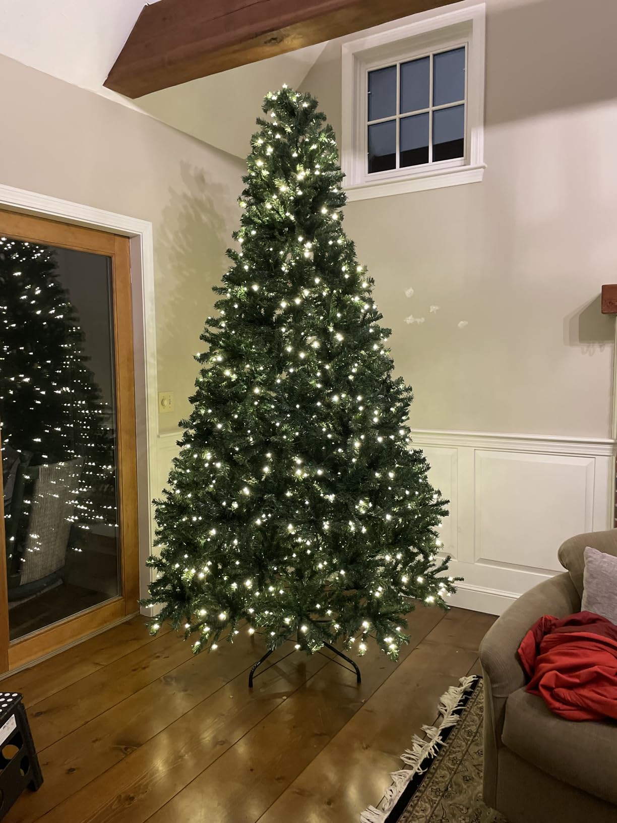 Best Choice Products Artificial Christmas Tree, 6ft Premium Pre-Lit Realistic Spruce Holiday Décor w/Dense Branches, Metal Base - Green Spruce customer photo 2