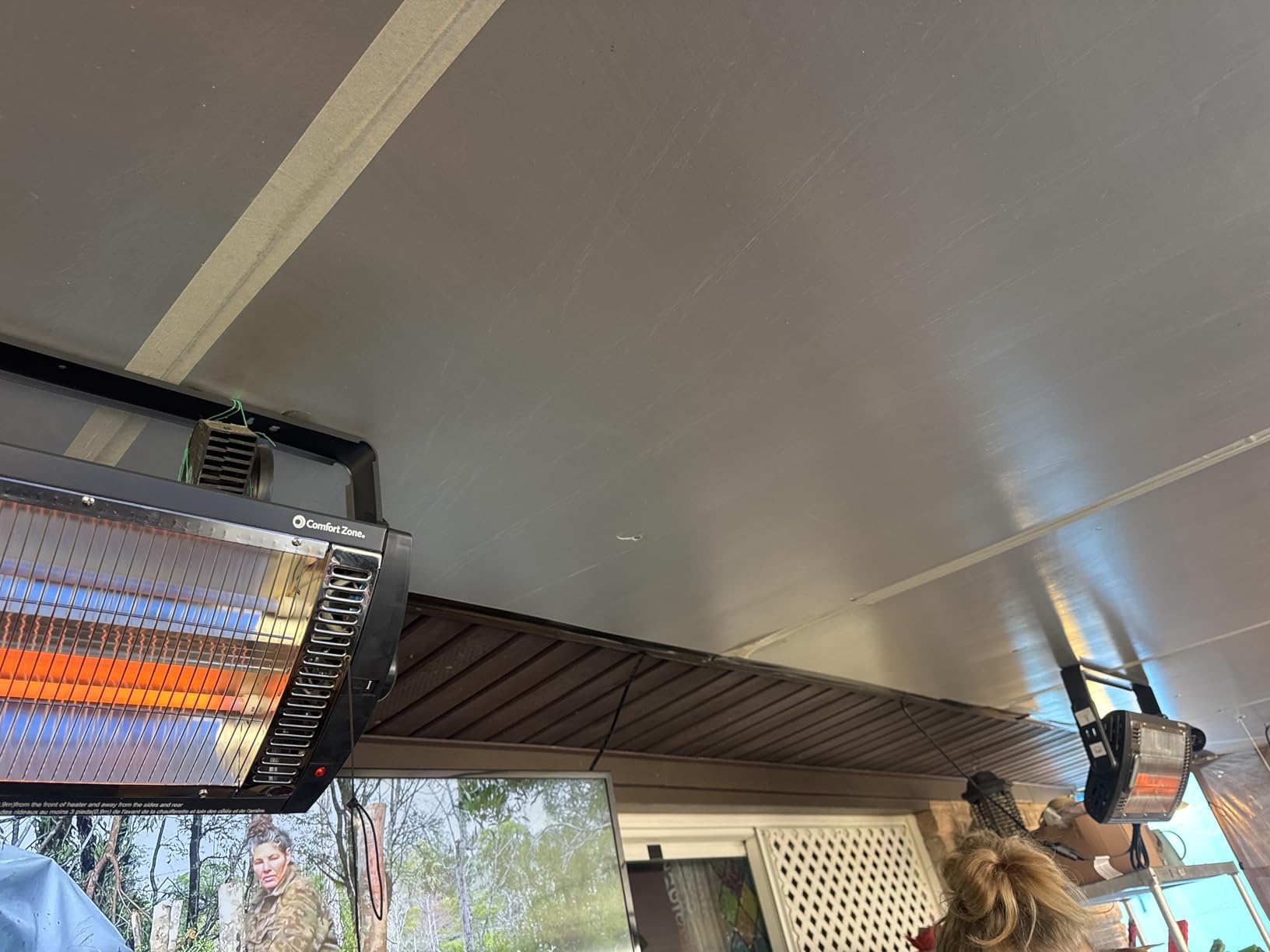 Comfort Zone 1500W Ceiling Mounted Dual Quartz Radiant Heater - Infrared Workshop Heater with 90° Adjustable Tilt, Built-in Halogen Light & Pull String Control - Overheat Protection, Black customer photo 1