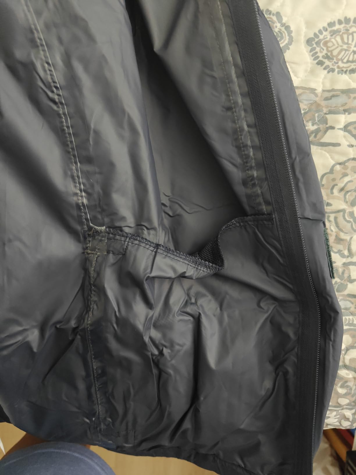Outdoor Ventures Men's Rain Jacket Waterproof Lightweight Packable Rain Shell Raincoat with Hood for Golf Hiking Travel customer photo 1