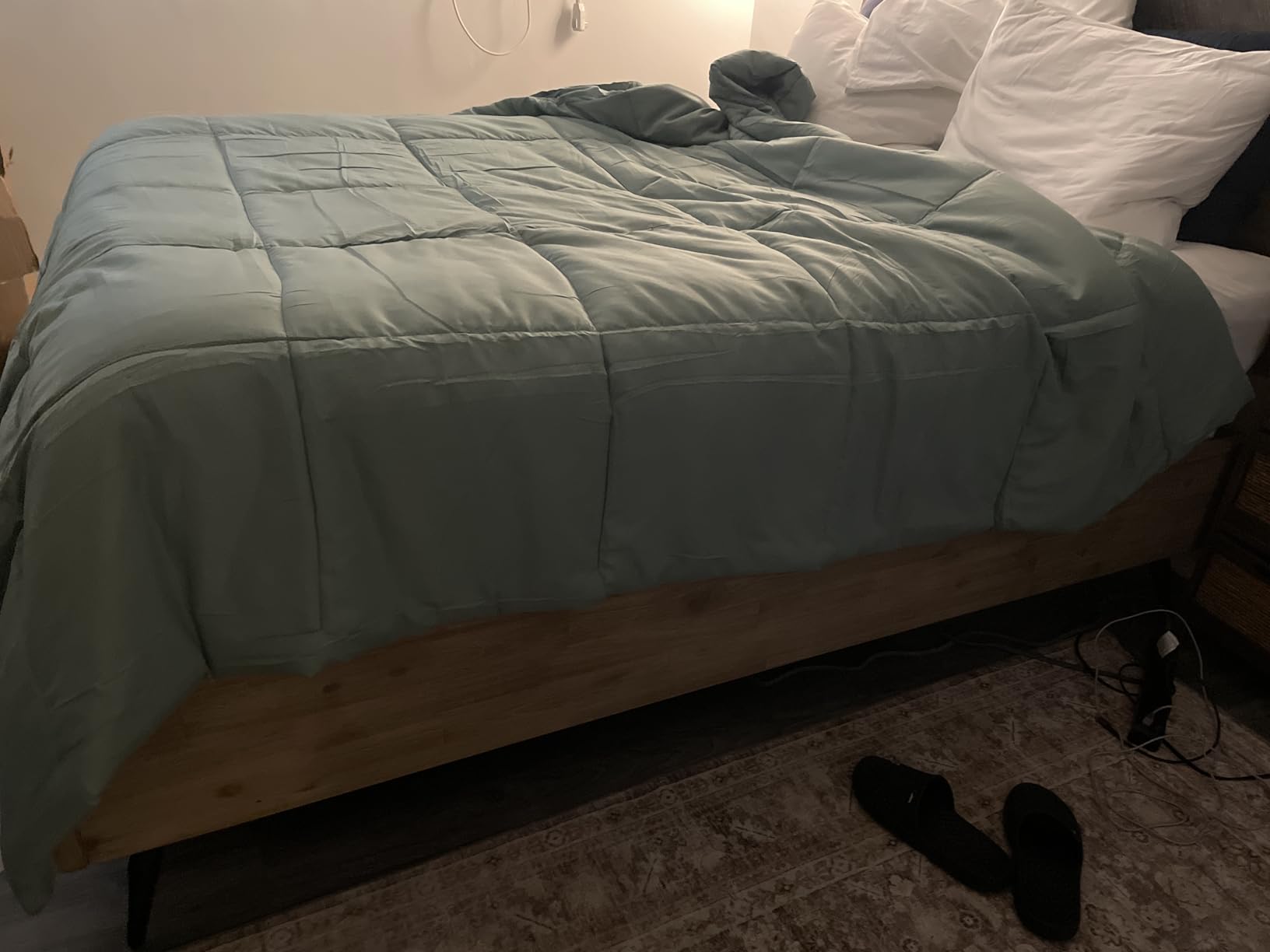 DOWNCOOL Comforters Queen Size, White Duvet Insert, Lightweight Quilt | Corner Tabs, All Season, Down Alternative Hotel Comforter, Queen 88x92 Inches customer photo 1