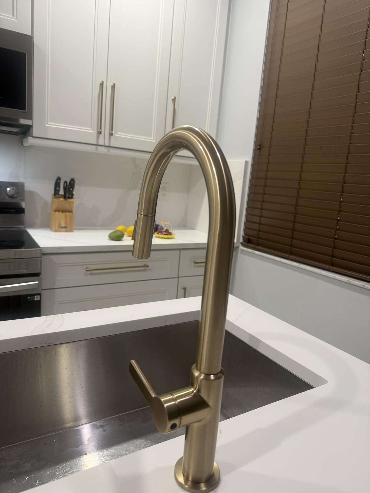 KRAUS Oletto Single Handle Pull Down Kitchen Faucet in Spot Free Stainless Steel, KPF-2820SFS customer photo 2