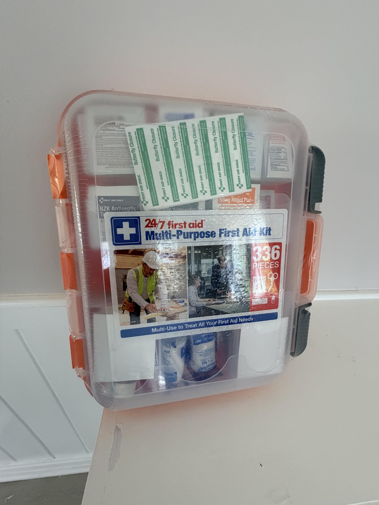 24/7 First Aid OSHA Compliant First aid Kit, All-Purpose 100-Person Emergency First Aid Kit for Business, Home, and Car in Plastic Case with Easy-Slide Latches, 336 Pieces customer photo 1