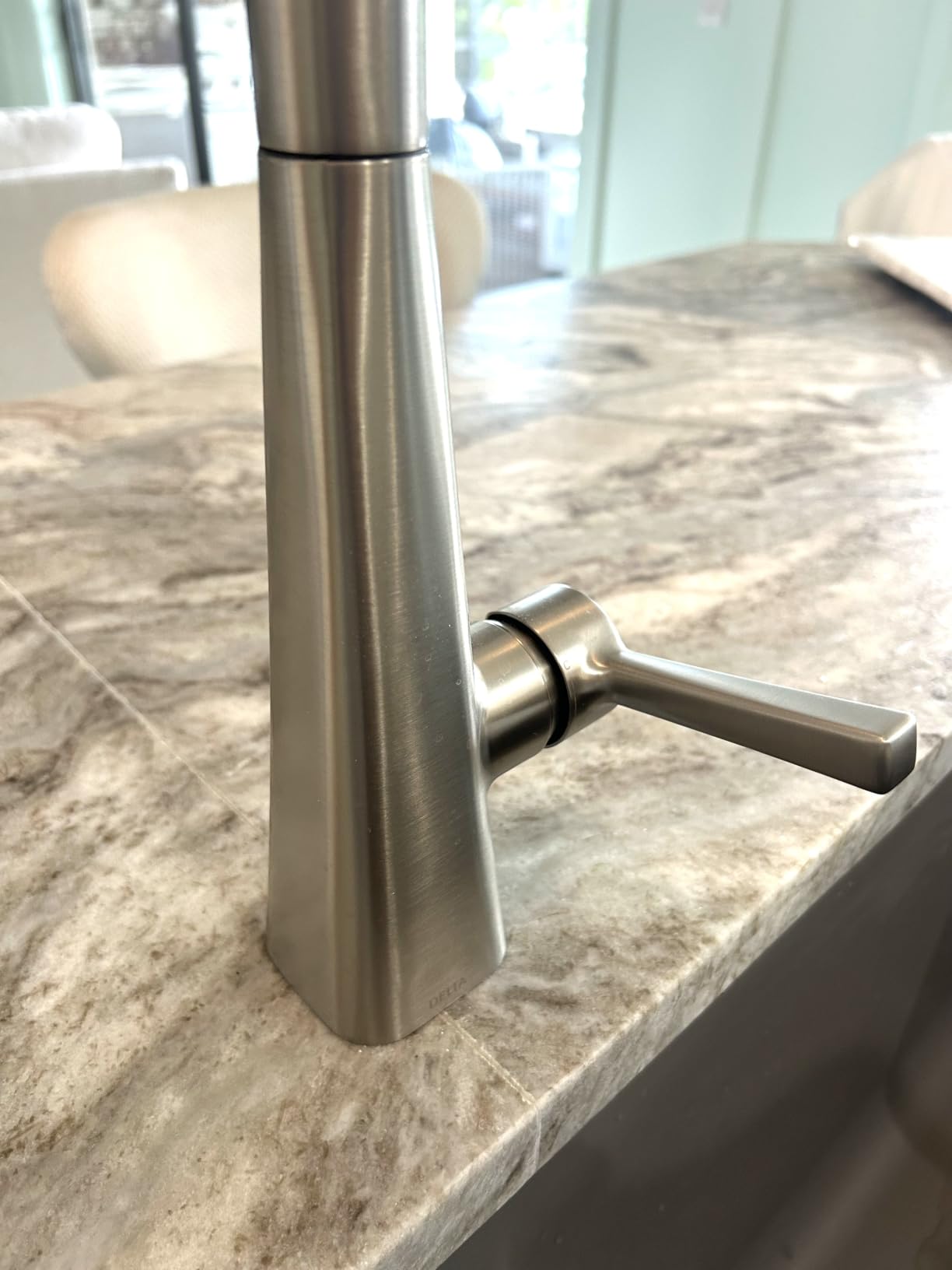 Delta Lenta Brushed Nickel Kitchen Faucet with Pull Down Sprayer, Modern Single Hole Kitchen Sink Faucet, Single Handle, SpotShield Stainless 19802Z-SP-DST customer photo 1