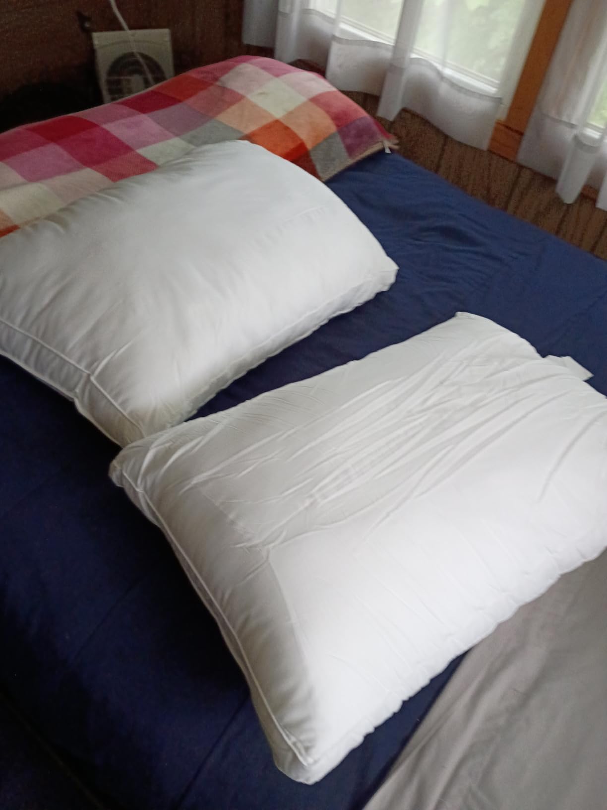 Utopia Bedding Down Alternative Bed Pillows for Sleeping Queen Size (White), Set of 2, Soft & Fluffy Pillow with Cooling, Hotel Quality, Gusseted Pillow for Back, Stomach or Side Sleepers customer photo 2