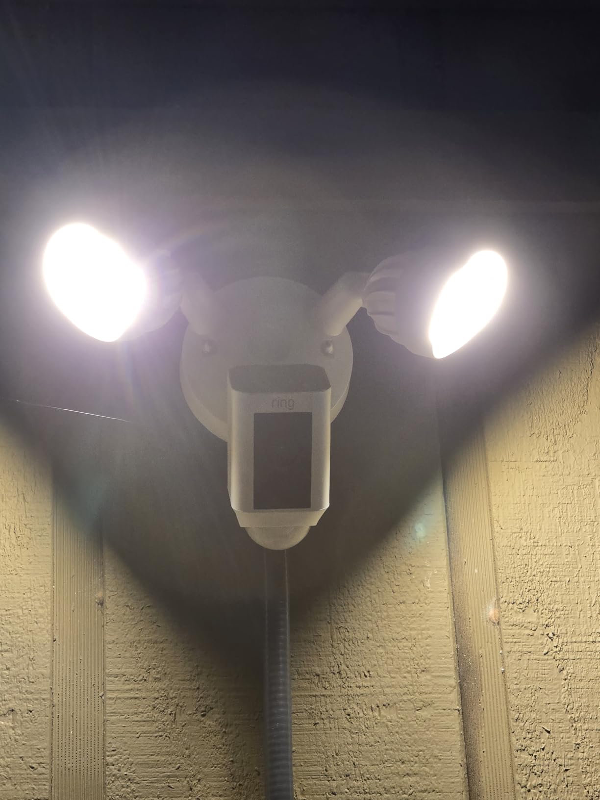Ring Floodlight Cam Wired Plus, Outdoor home or business security with motion-activated 1080p HD video and floodlights, White customer photo 1