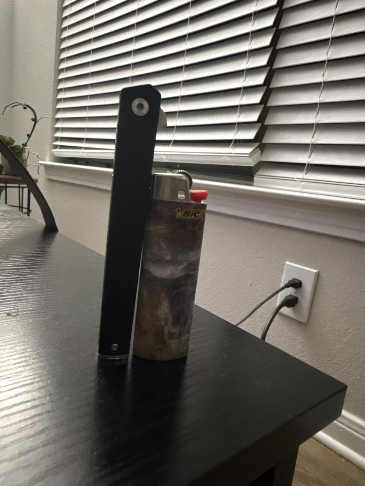 CRKT CEO Everyday Carry EDC Pocket Folding Knife with Liner Lock: AUS 8 Plain Edge Blade, Glass-Reinforced Nylon Handle, Reversible Pocket Clip, 7097 customer photo 1
