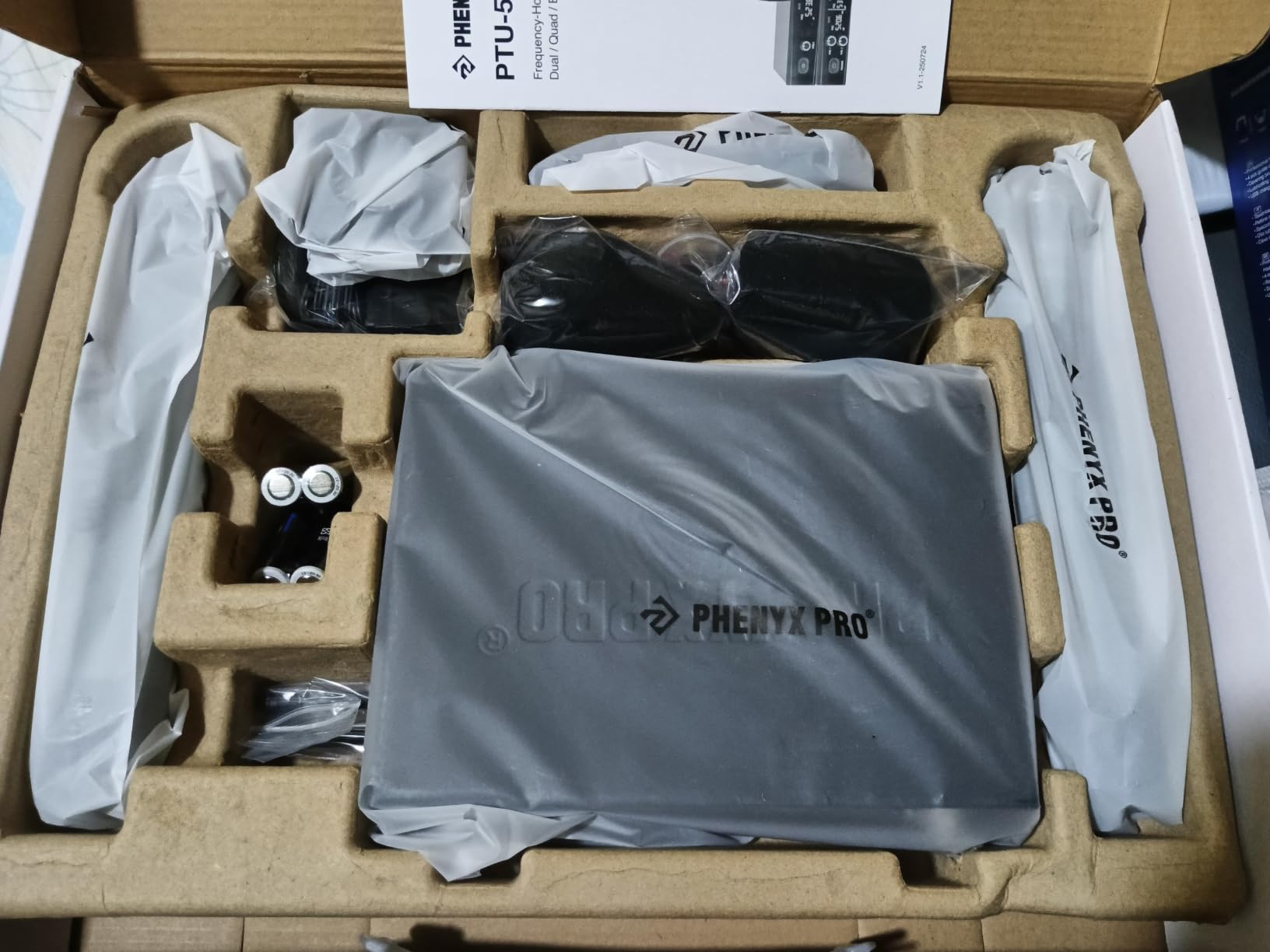 Phenyx Pro Wireless Microphone System, Metal Wireless Mic Set, Handheld Cordless Dynamic Microphones for Singing, Karaoke, Church, 2x30 UHF Tunable Frequencies, 200 ft Range (PTU-52-2H) customer photo 2
