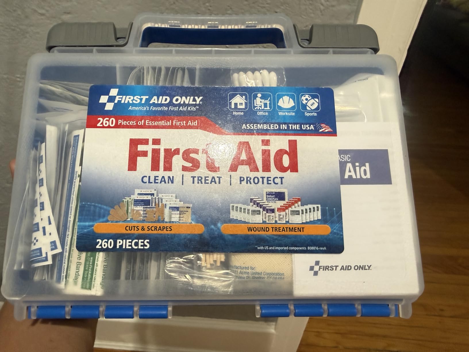 First Aid Only 91248 OSHA-Compliant First Aid Kit, All-Purpose 50-Person Emergency First Aid Kit for Business, Worksite, Home, and Car, 260 Pieces customer photo 1