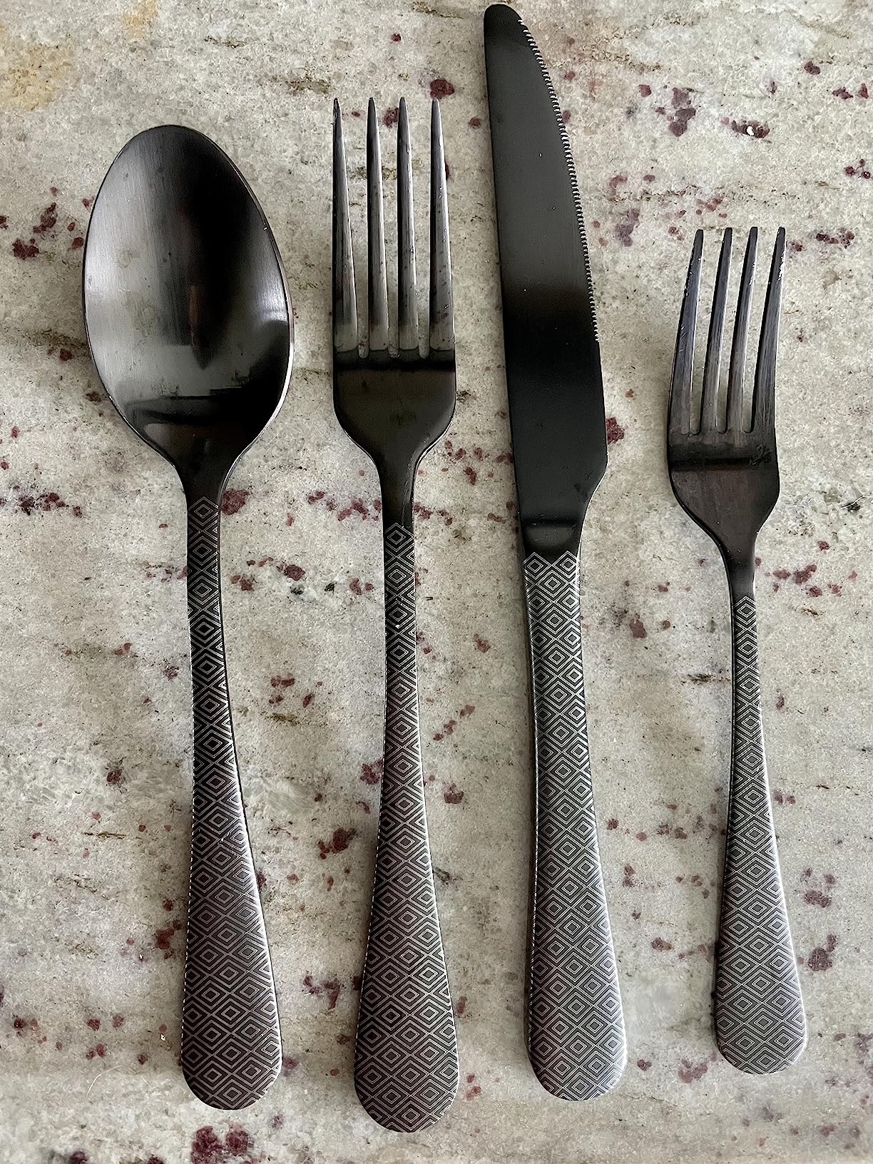 SHARECOOK Satin Finish 40-Piece Stainless Steel Flatware Set, Matte Gold Silverware, Dishwasher Safe customer photo 2