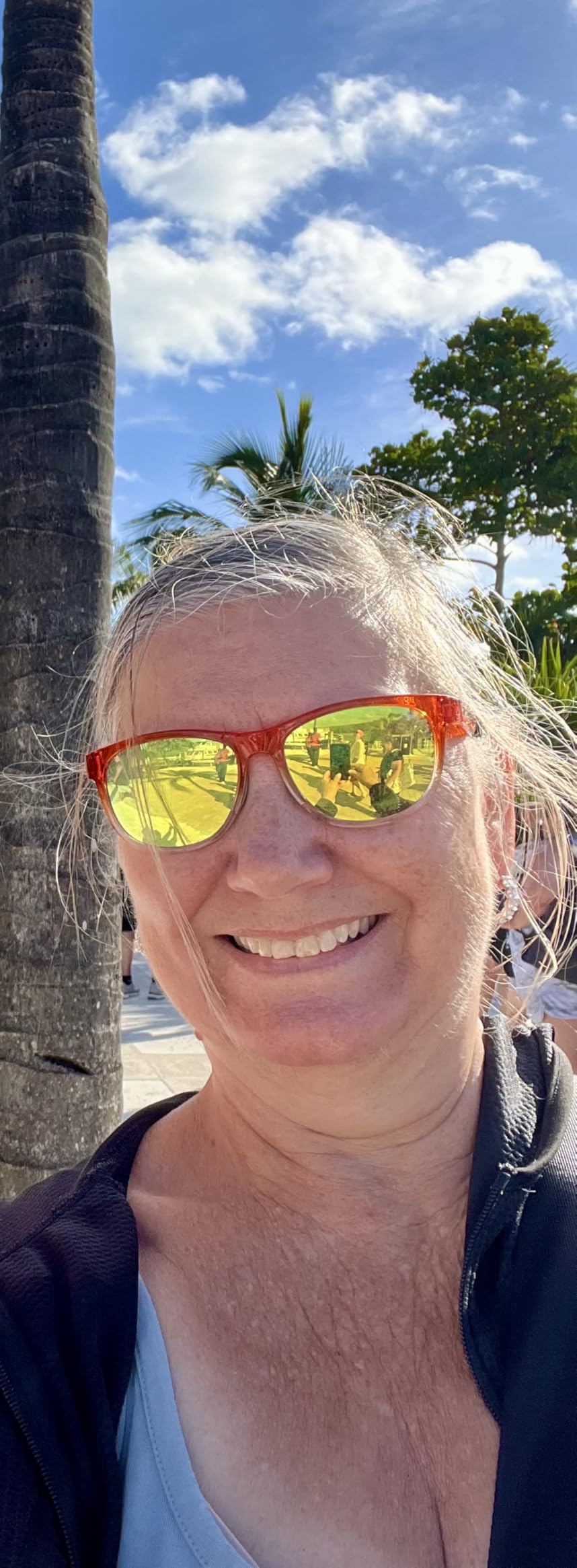 Tifosi Swank Lifestyle Sunglasses - Running, Cycling & Golf | 100% UVA/UVB, shatterproof polycarbonate. Tangle-free hinge, hydrophilic nose pads. customer photo 2