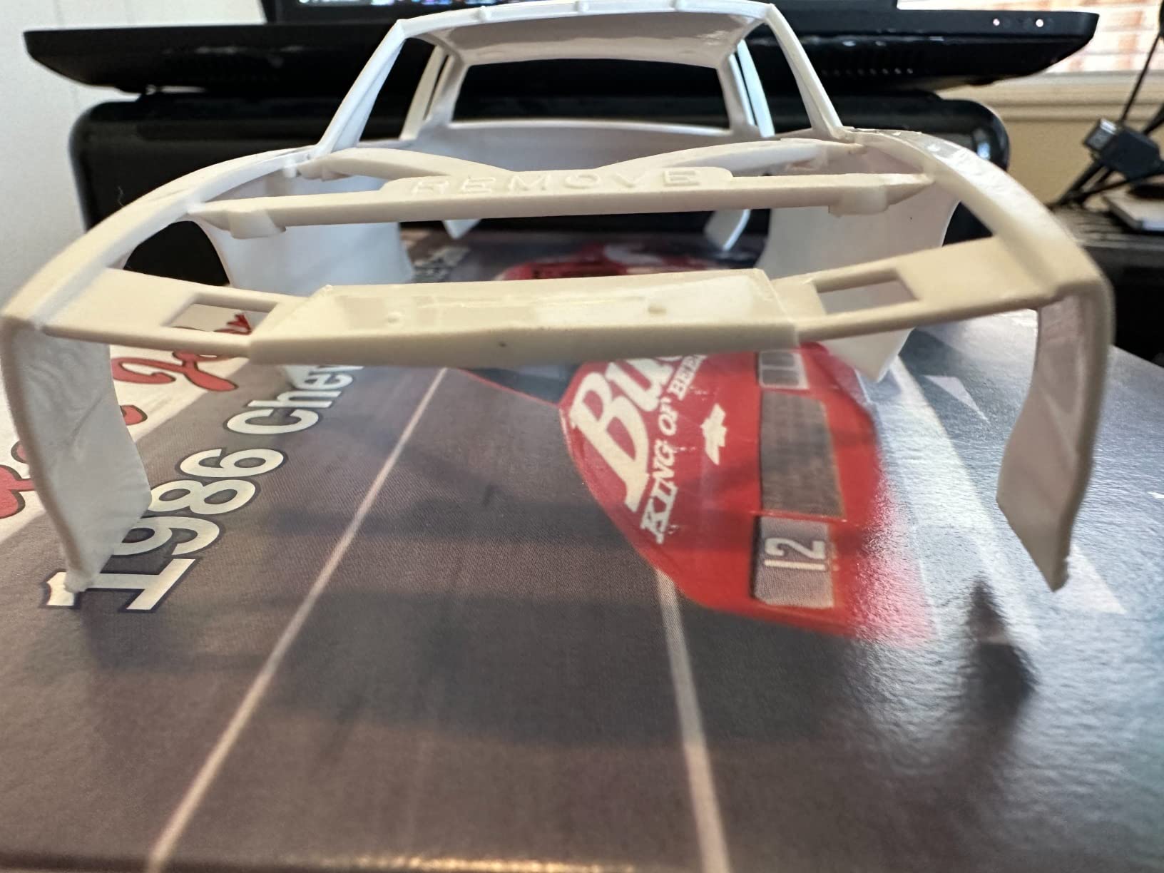 Salvinos JR Models JJMC1986NB Junior Johnson Racing 1986 Monte Carlo 1:24 Scale Plastic Model Kit - Requires Assembly, SJMJJMC1986NB customer photo 1