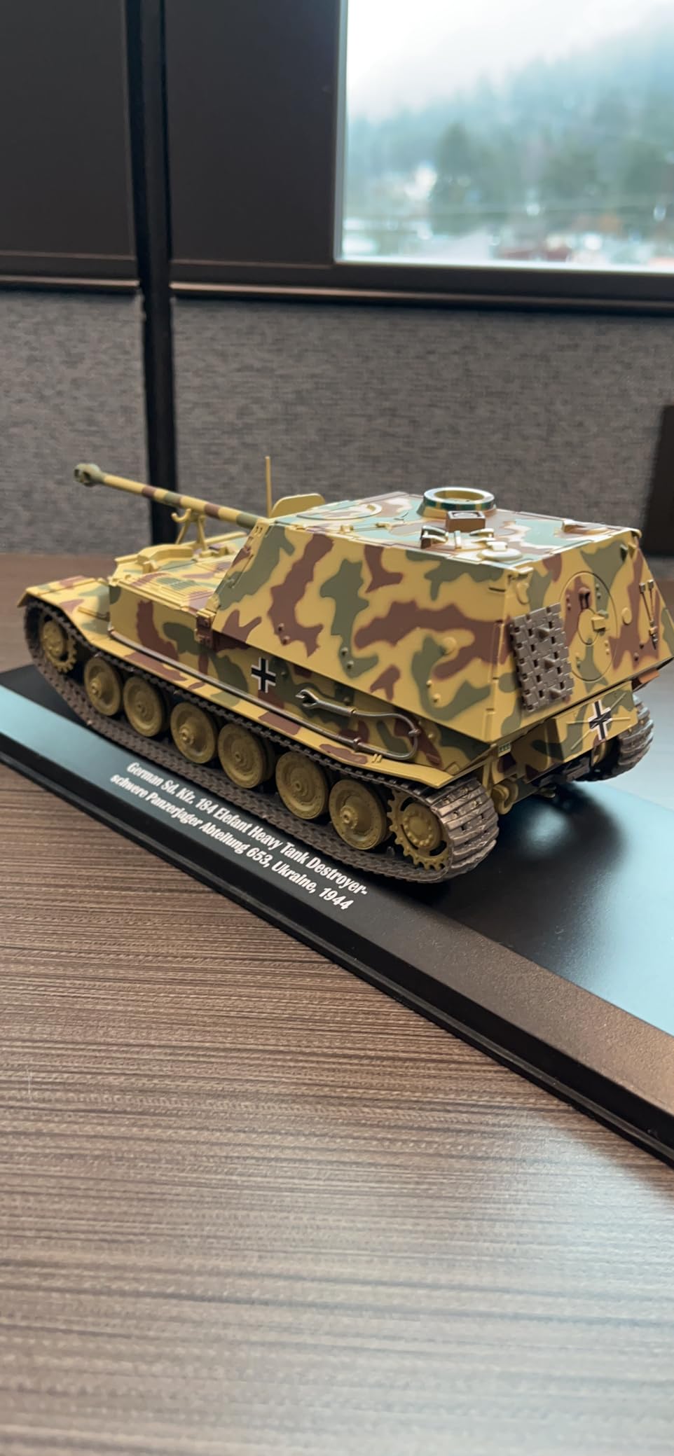 German Sd. Kfz. 184 Elefant Heavy Tank Destroyer - schwere Panzerjager Abteilung 653, Ukraine, 1944 (1:43 Scale) customer photo 2