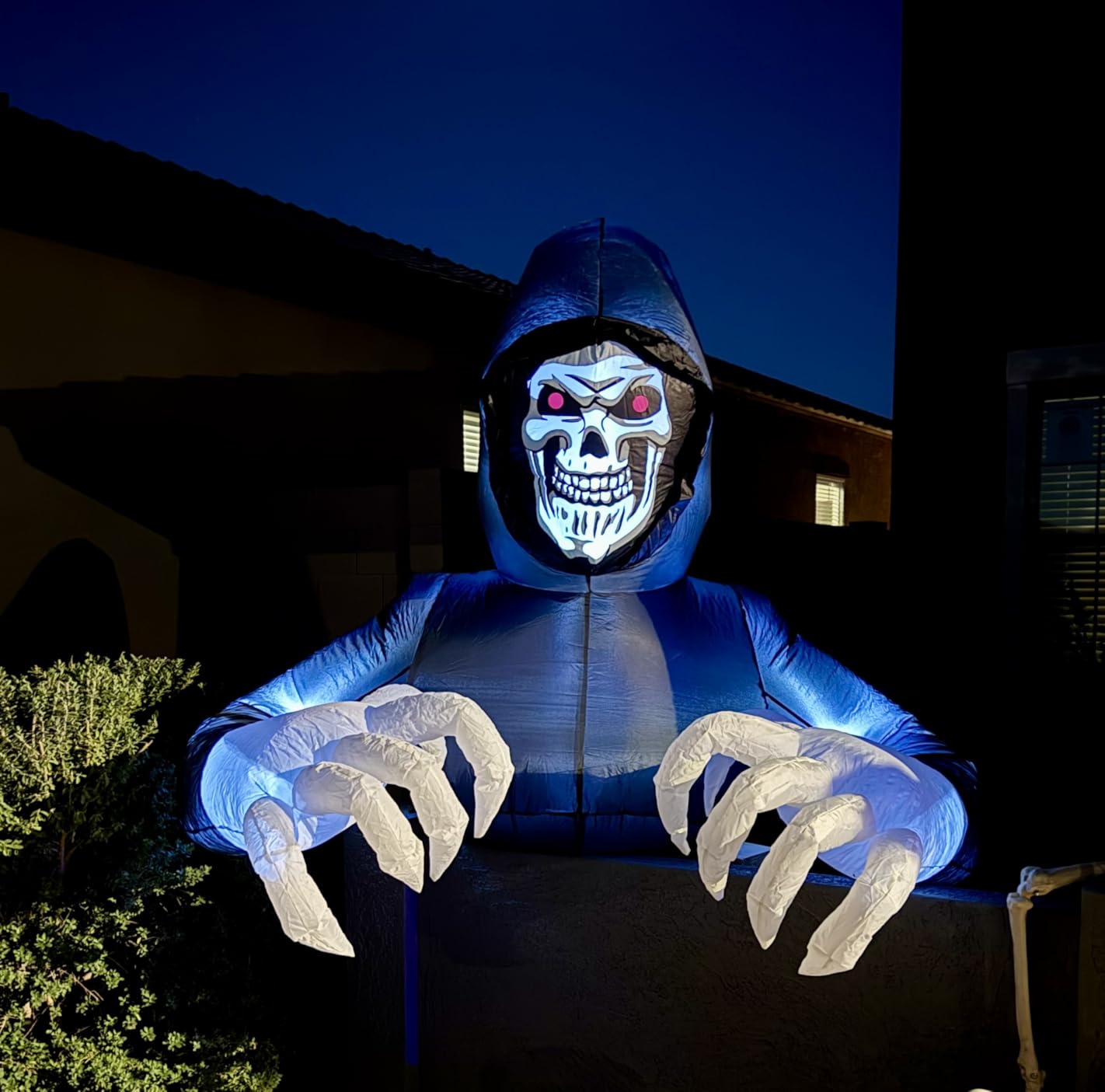 DR.DUDU 6FT Grim Reaper Halloween Inflatable Decorations Outdoor | LED Lights, Scary Blow Up Yard Decor, Large Spooky Inflatables, For Lawn, Porch, Haunted House, Party, Graveyard customer photo 1