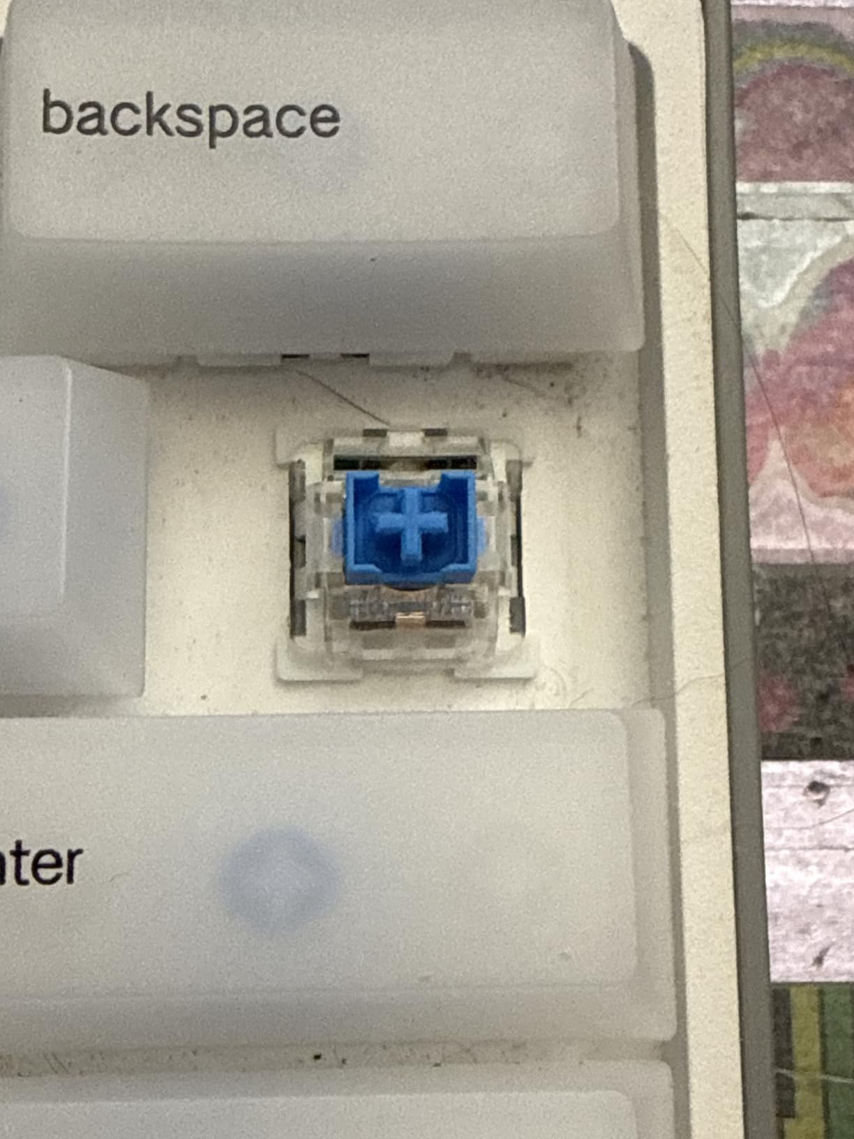 outemu Pack 32 Red Switches, 3 Pin Key Switch - Cherry MX Equivalent DIY Replaceable Switches for Mechanical Keyboard 45gf Linear/RGB/Dustproof customer photo 2