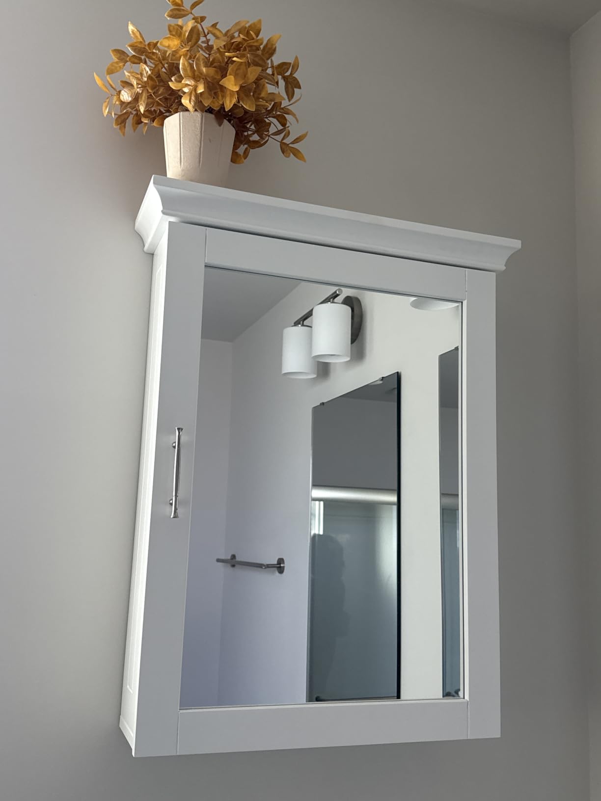 RiverRidge Somerset Bathroom Wall Mount Medicine Cabinet with Mirror, White | Bath Storage Cabinet with Adjustable Interior Shelf and Soft Close Hinges, Two-Tone Handles and Coved Top Detailing customer photo 1