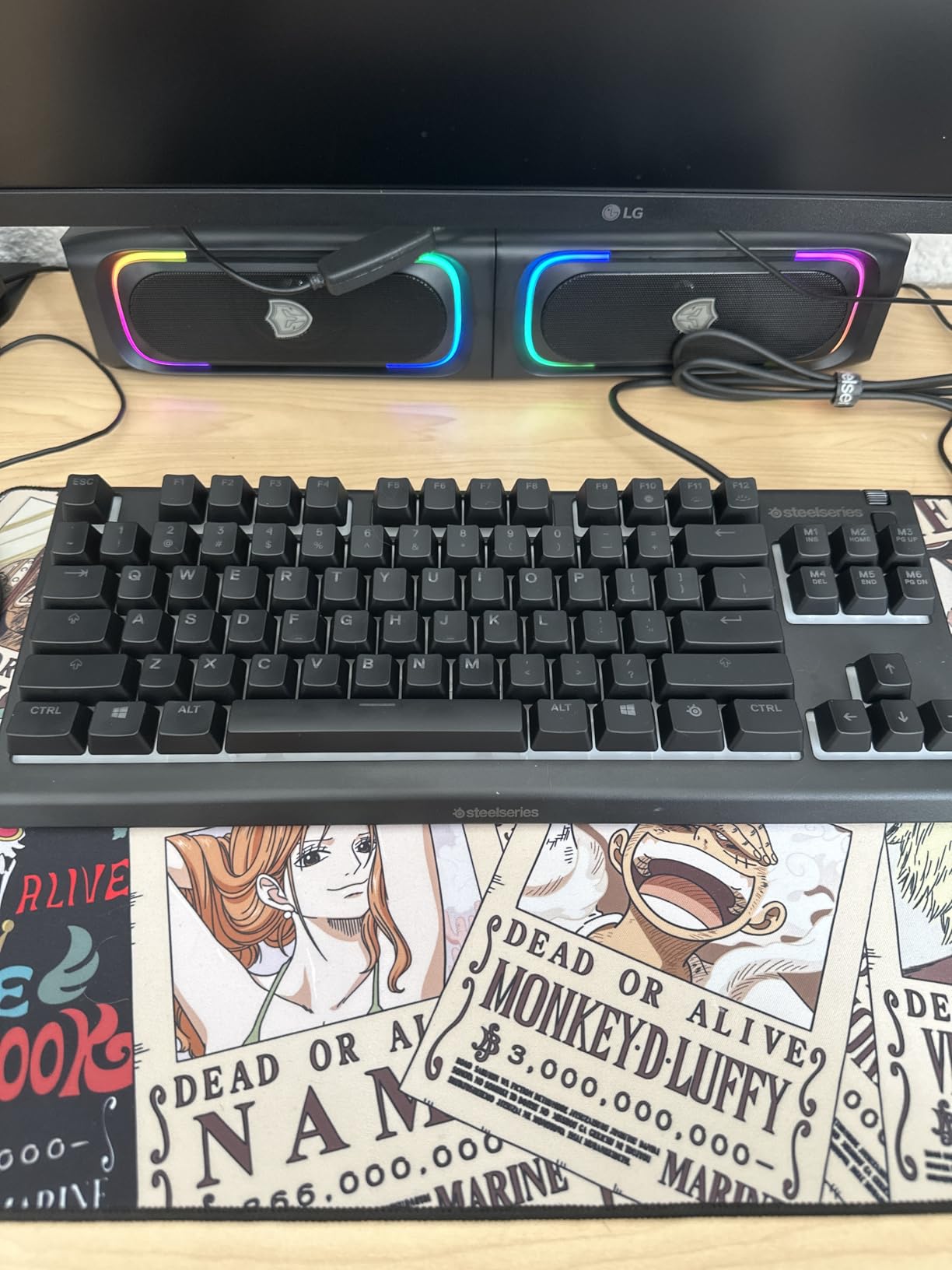 SteelSeries Apex 3 TKL RGB Gaming Keyboard - Tenkeyless Compact Form Factor - 8-Zone RGB Illumination - IP32 Water & Dust Resistant - Whisper Quiet Gaming Switch - Gaming Grade Anti-Ghosting, Black customer photo 2