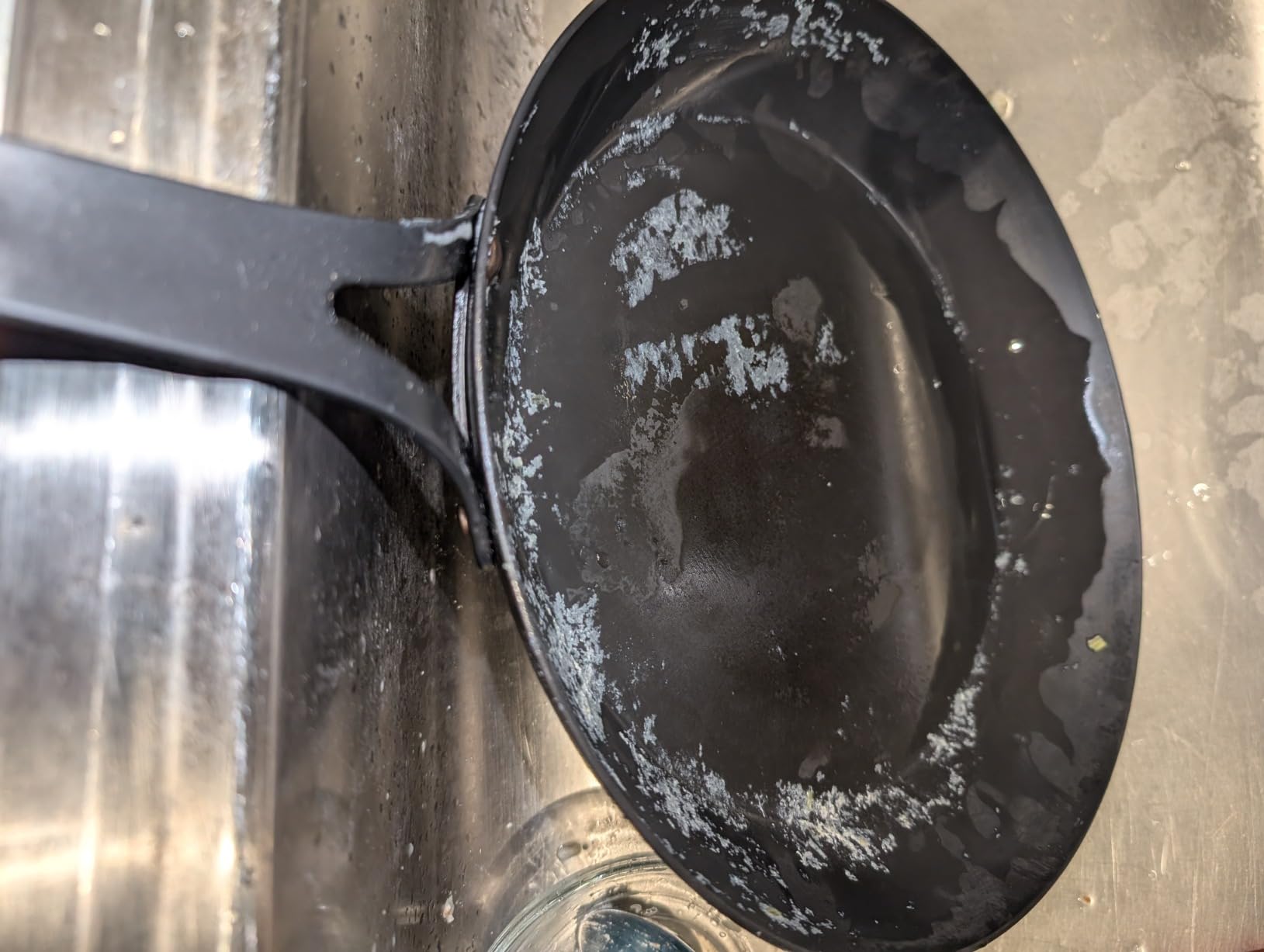 Tramontina Carbon Steel 12-Inch Large Frying Pan with Silicone Grip, Naturally Non Stick Skillet, Oven Safe customer photo 1