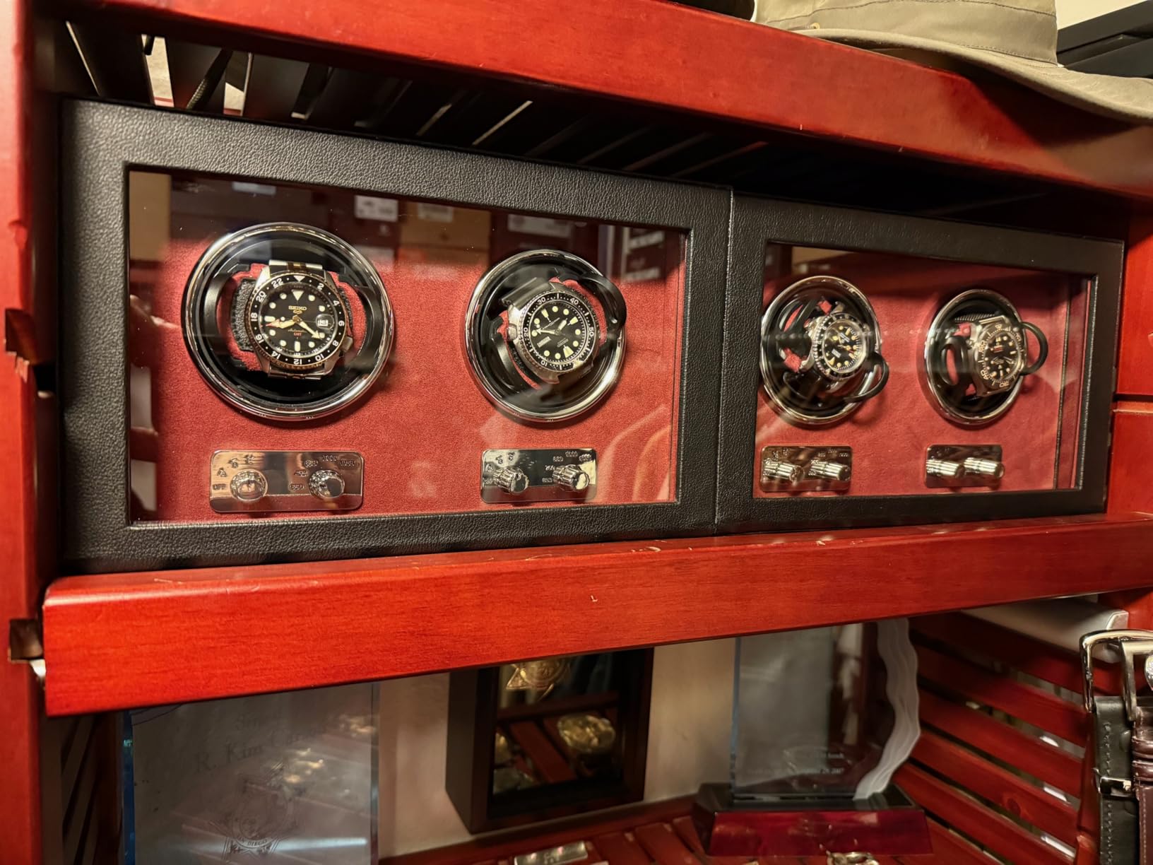 ROTHWELL Double Watch Winder for Automatic Watches with Quiet Motor, Multiple Speeds and Rotation Settings (Tan/Brown) customer photo 2