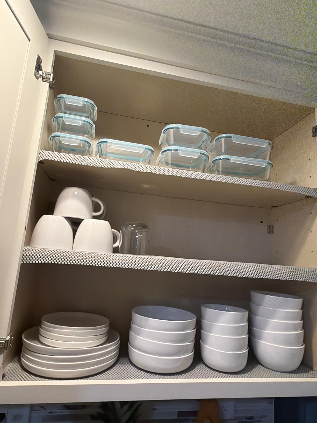 Gibson Home Oslo Collection 16-Piece Dinnerware Set, Porcelain, Service for 4, White customer photo 2
