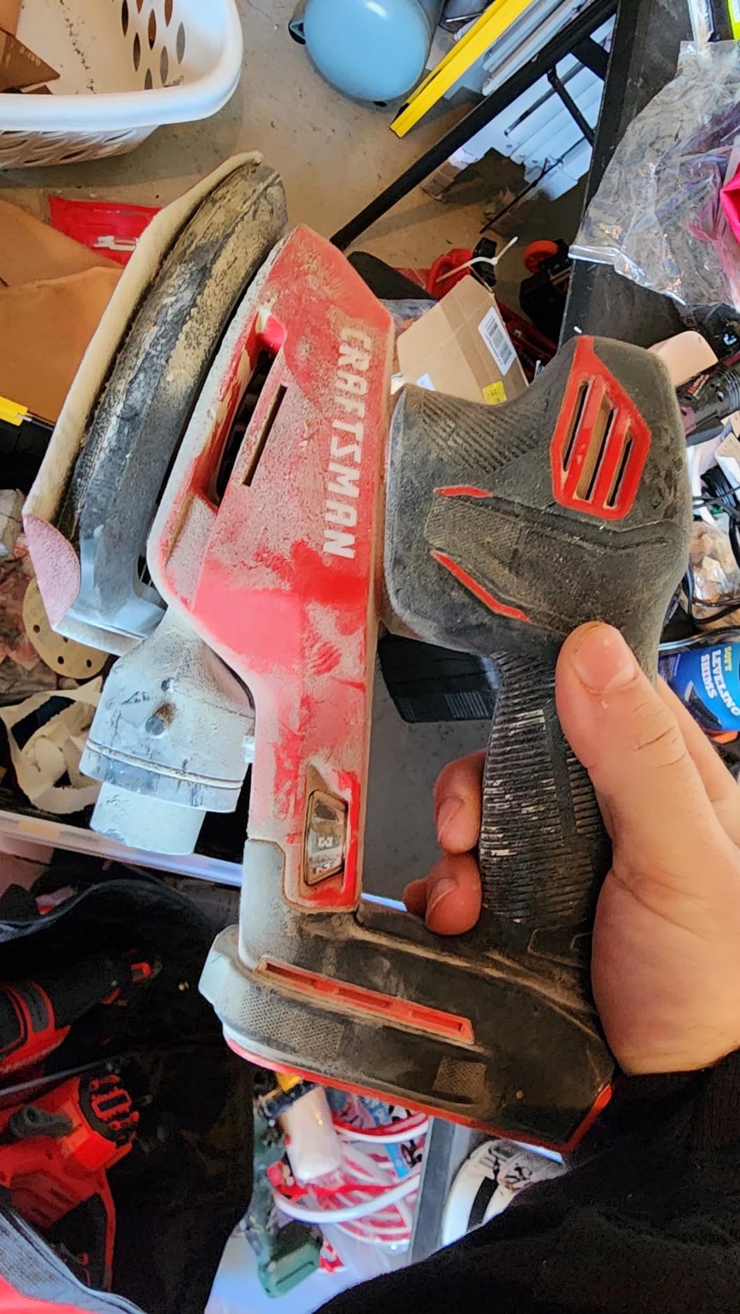 CRAFTSMAN 20V MAX Cordless Detail Sander, Tool Only (CMCW221B), Red customer photo 1