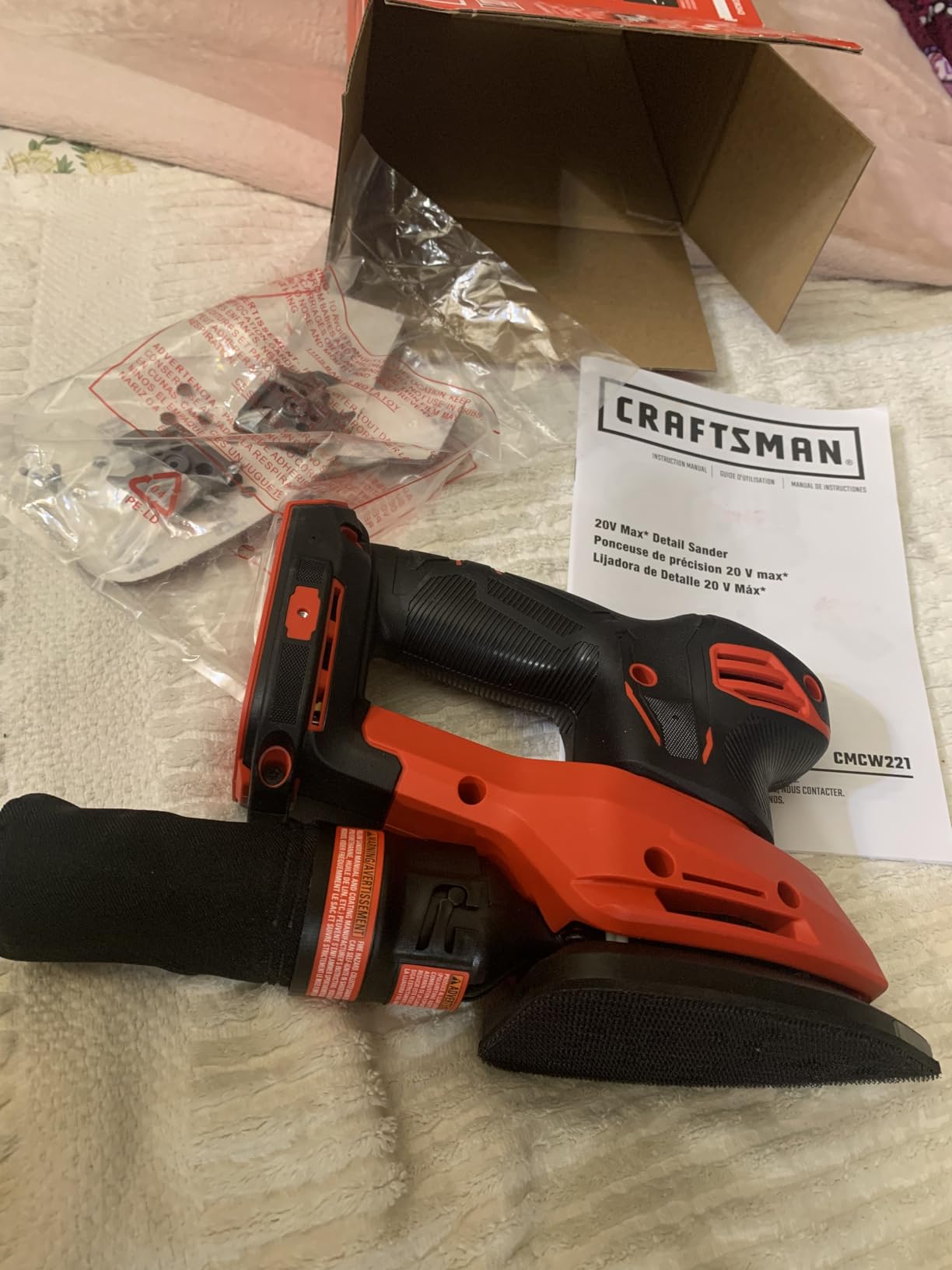 CRAFTSMAN 20V MAX Cordless Detail Sander, Tool Only (CMCW221B), Red customer photo 2