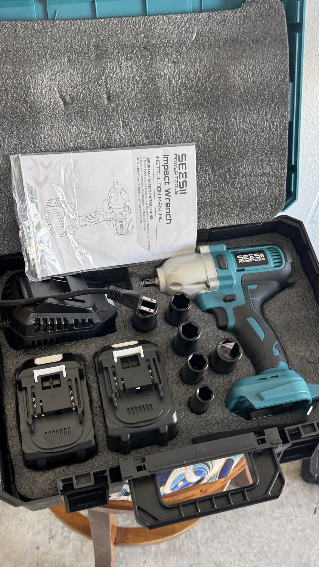Seesii Impact Wrench 665 FT-LBS (900N.m) 3300IPM 1/2 Impact Gun High Torque Electric Impact Driver Cordless Impact Wrench with 21V 2x4.0Ah Battery 6 Sockets&Case customer photo 2