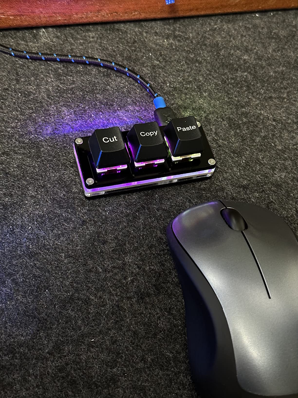 BTXETUEL Mini 3-Key Cut Copy Paste Keyboard - RGB Macro Pad Gaming Mechanical Keyboard with Ctrl X C V Shortcut, Programmable for Working and Gaming customer photo 1