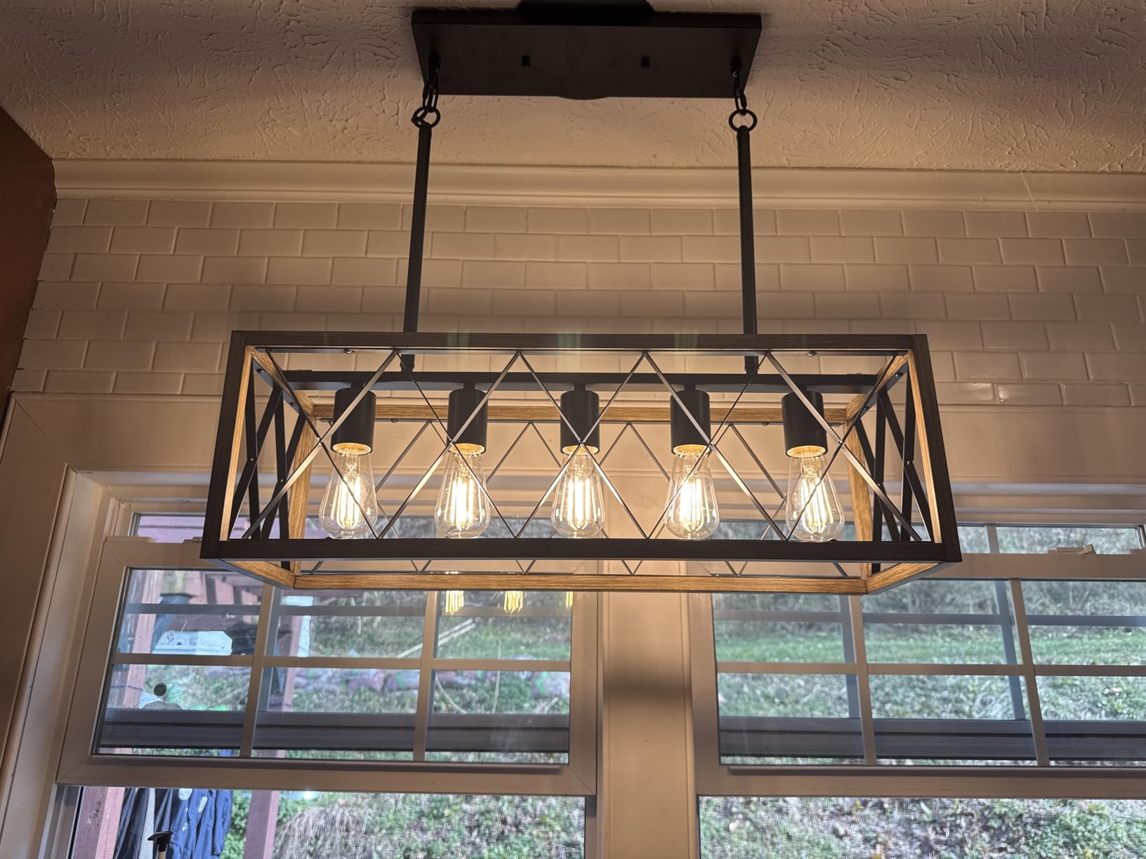 KEESFU 5-Light Farmhouse Chandeliers for Dining Room, Kitchen Island Lights | Farmhouse Light Fixtures with Adjustable Height; Dining Room Light Fixture for Table & Over Sink; Wood Grain color;E26 Base customer photo 1