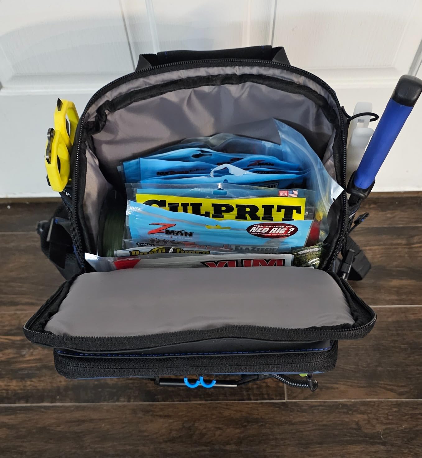 Reaction Tackle Saltwater Fishing Tackle Bags, Water Resistant 1000D PVC Tackle Box Bag with Removable Dividers, Fits 3600 and 3700 Trays, Backpack customer photo 2