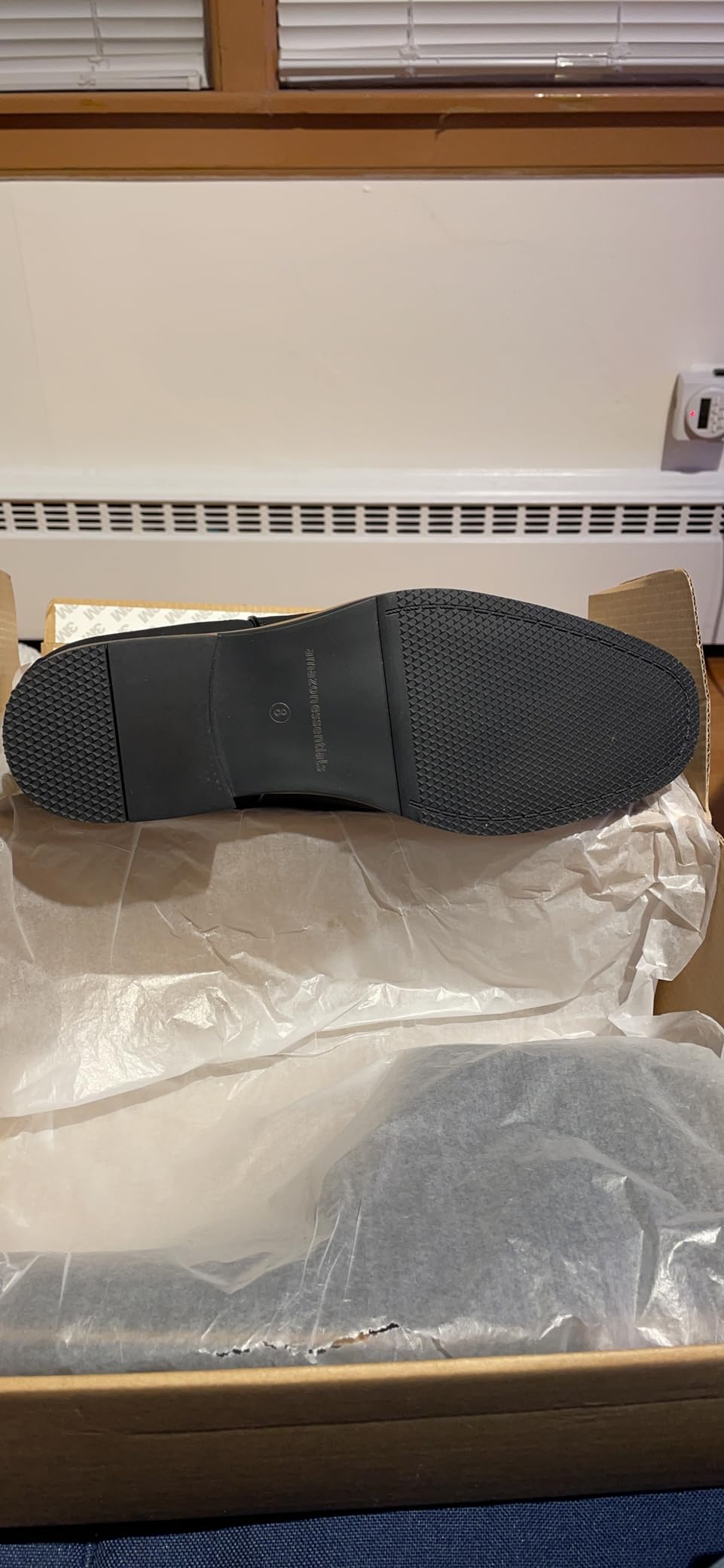 Amazon Essentials Men's Slip On Chelsea Ankle Boot customer photo 2