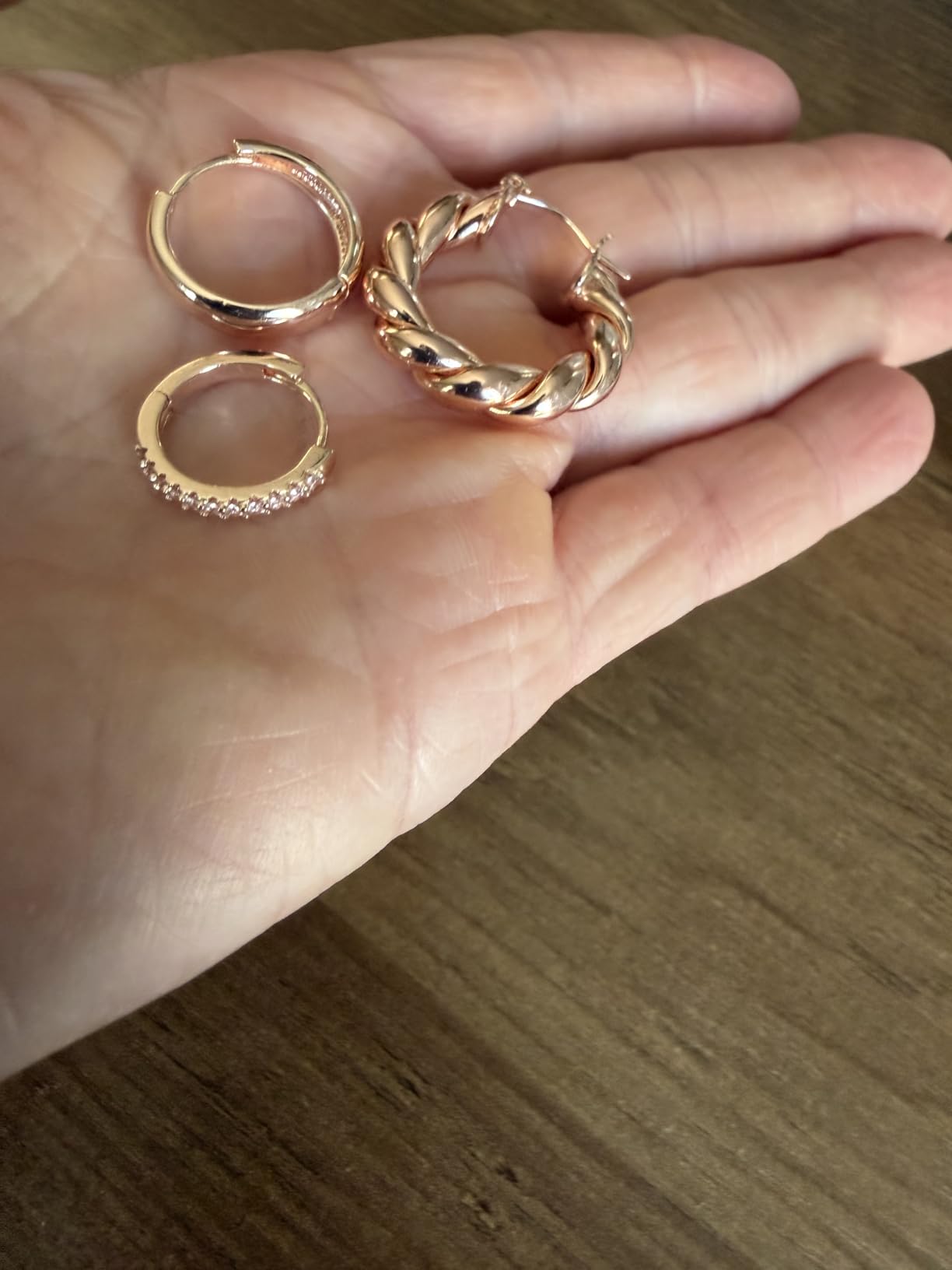 9 Pairs Gold Hoop Earrings for Women, 14K Real Gold Plated Chunky Hoop Earrings Set for Women Hypoallergenic Thick Lightweight Earring for Womens Jewelry Gifts customer photo 1