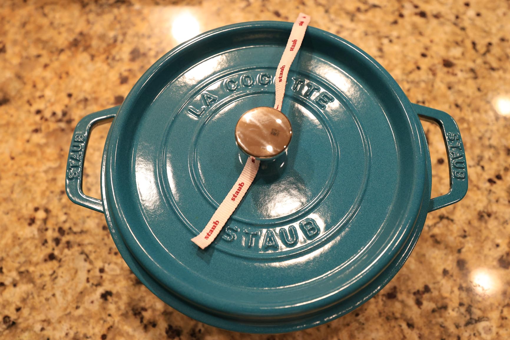 Staub Cast Iron 7-qt Round Cocotte - Turquoise customer photo 2