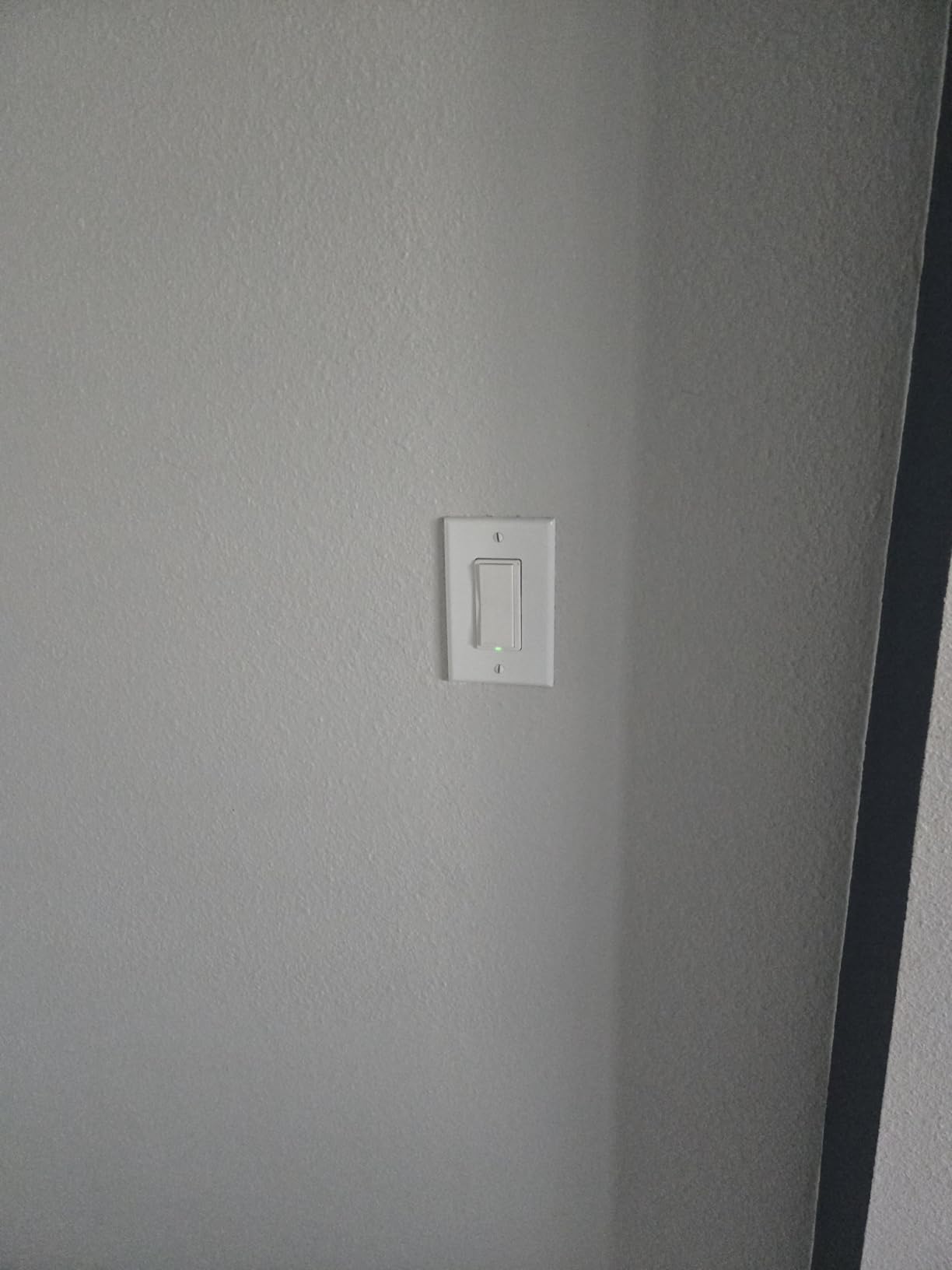 Leviton Decora Smart Switch D215S, Wi-Fi 2nd Gen, Neutral Wire Required, Works with Matter, My Leviton, Alexa, Google Assistant, Apple Home/Siri & Wired or Wire-Free 3-Way, White customer photo 2