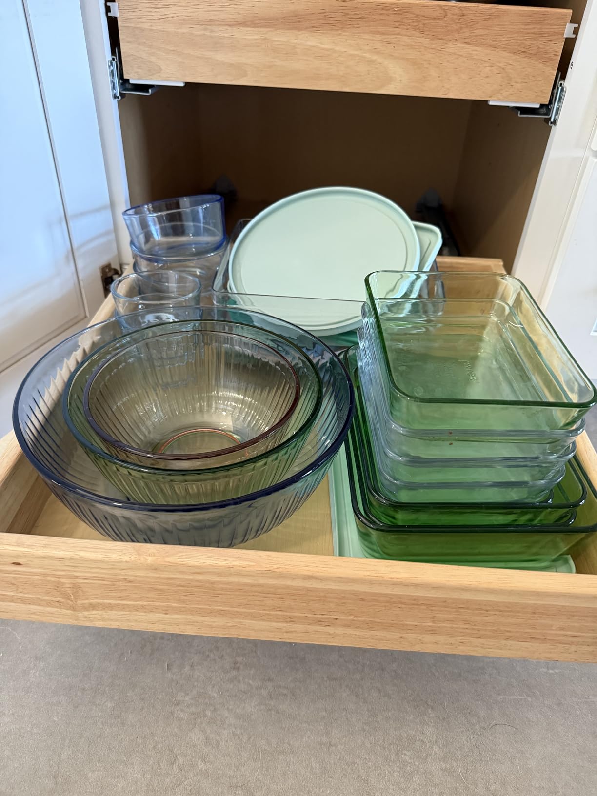 Pyrex Colors Tinted 12-Piece Small/Medium/Large Food Storage Container Set | Meal prep containers (3, 6 & 11 cup) with snug fit plastic BPA-free lid, freezer, dishwasher, & microwave safe customer photo 2