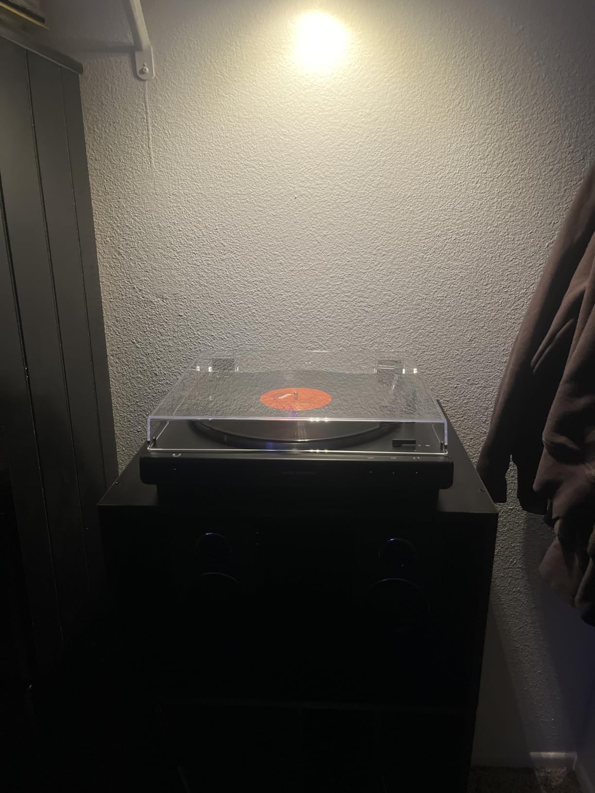 Lerliuo Record Player Stand, Black Turntable Stand Holds up to 160 Albums | Mid-Century Vinyl Storage Cabinet Table,Solid Wood Legs, Record Player Holder Dispaly Shelf for Bedroom Living Room customer photo 2