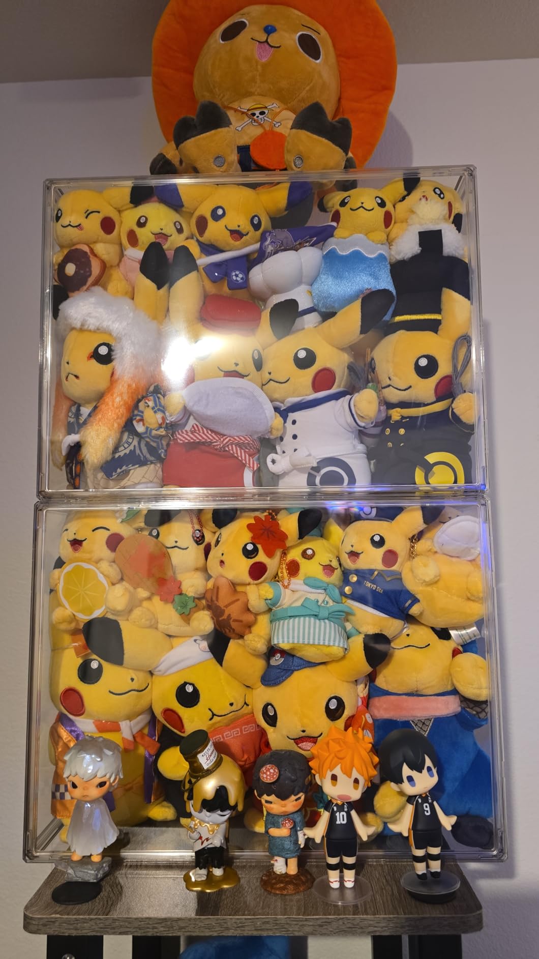 GUDEMAY Clear Stackable Plastic Storage Bins with Magnetic Lid, Dustproof Book & Cosmetic Acrylic Display Cases, Large Figures Collectibles Showcase, Shoe Box, Protection Organizer (L, Count, 3) customer photo 2