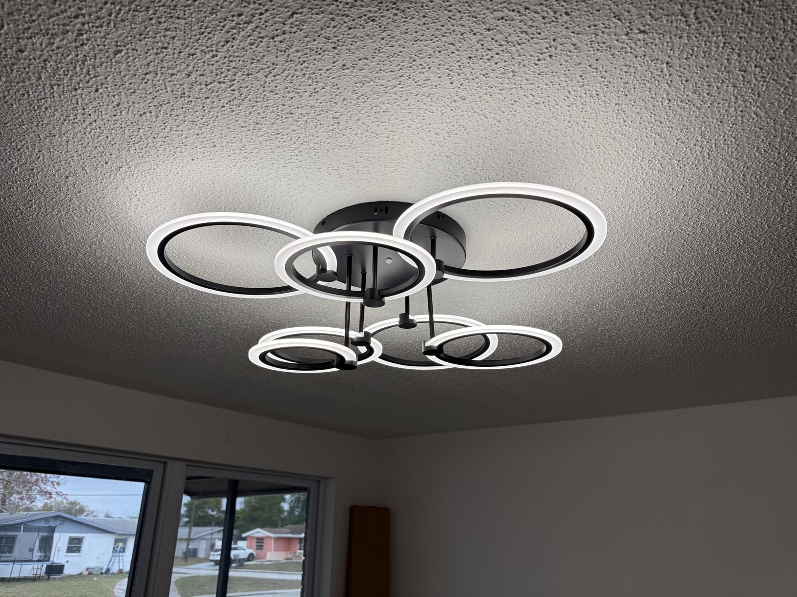 Modern LED Ceiling Light 7 Rings Dimmable Fixtures with Remote Black Close to Ceiling Light 31.8