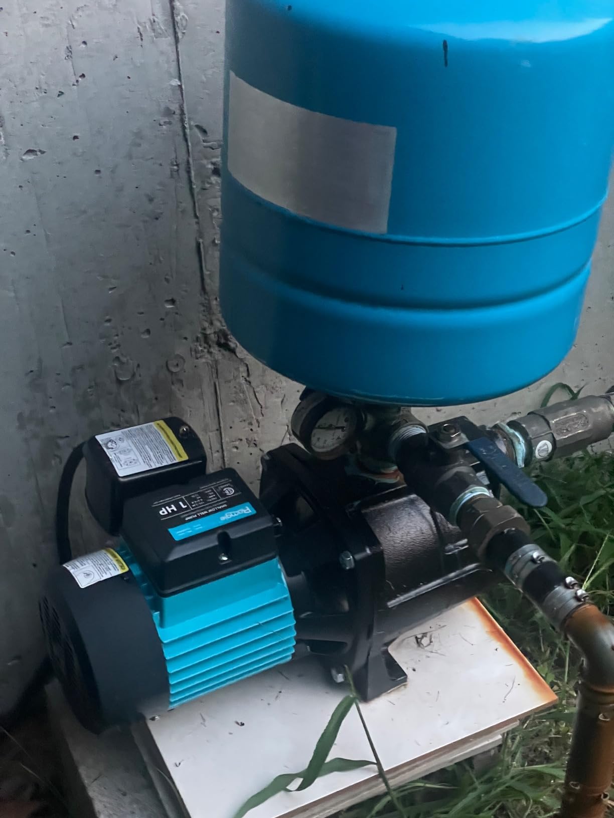 1HP Shallow Well Jet Pump, 115V/230V Durable Cast Iron Pump, Well Depth up to 25 ft, Automatic Pressure Switch, for Farm, Lawn, Garden customer photo 1