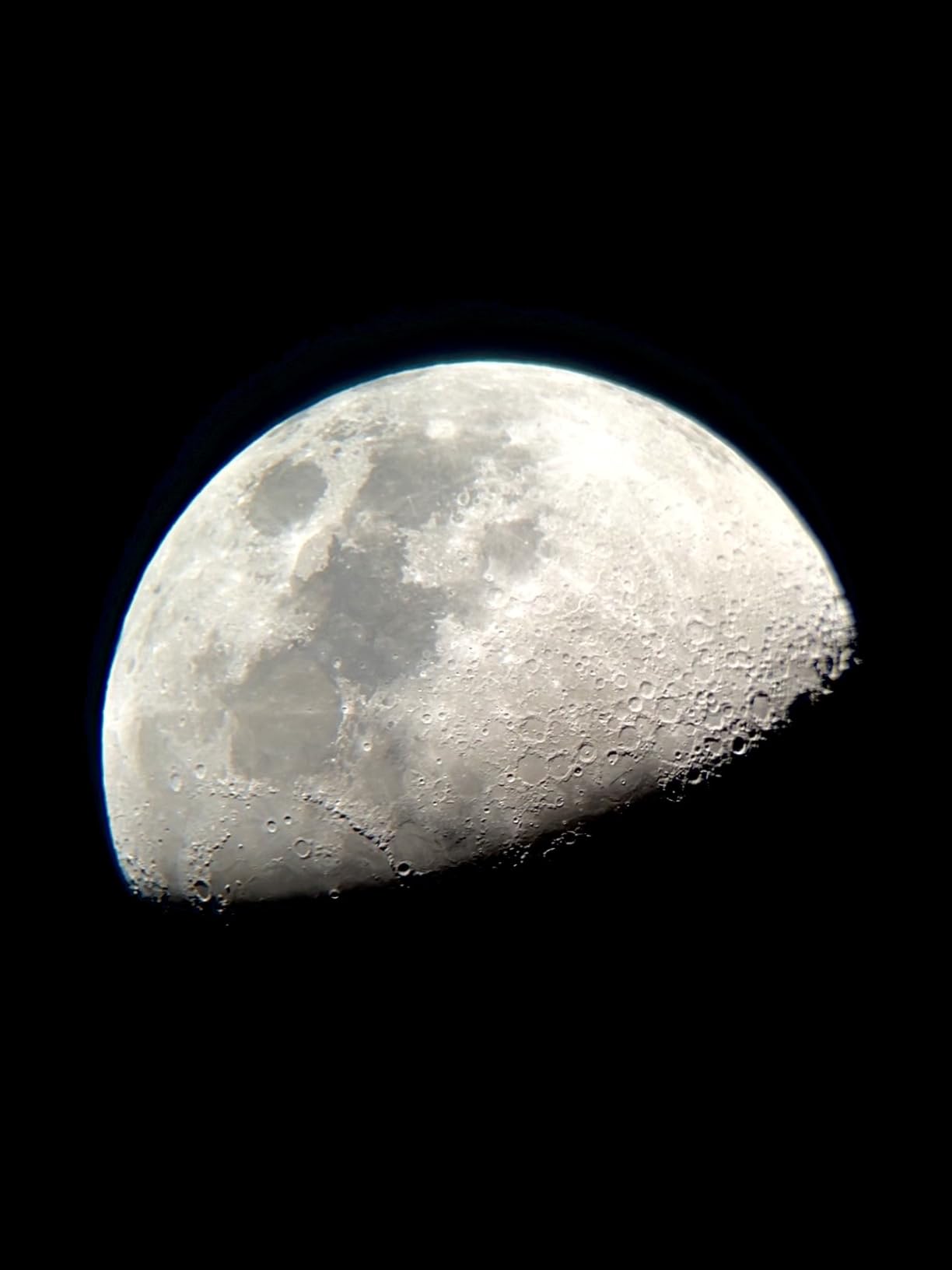 Celestron StarSense Explorer 130AZ Tabletop Dobsonian Telescope customer photo 1