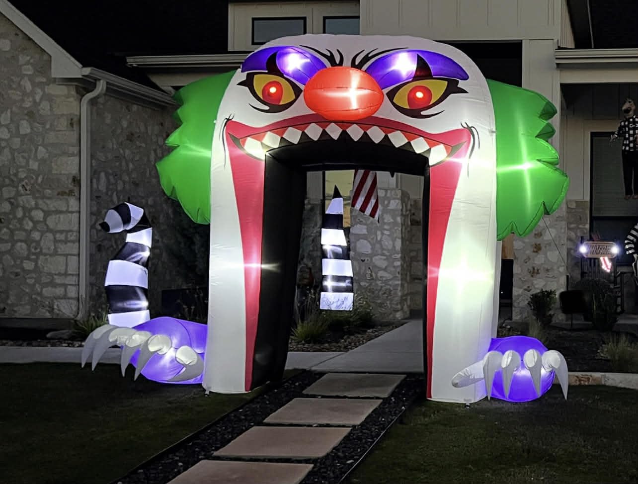 ZPISF Giant 10 FT Halloween Inflatables Clown Archway Outdoor Decorations, Scary Halloween Arch Blow Up Yard Decorations for Front Yard Lawn Garden Decor customer photo 2