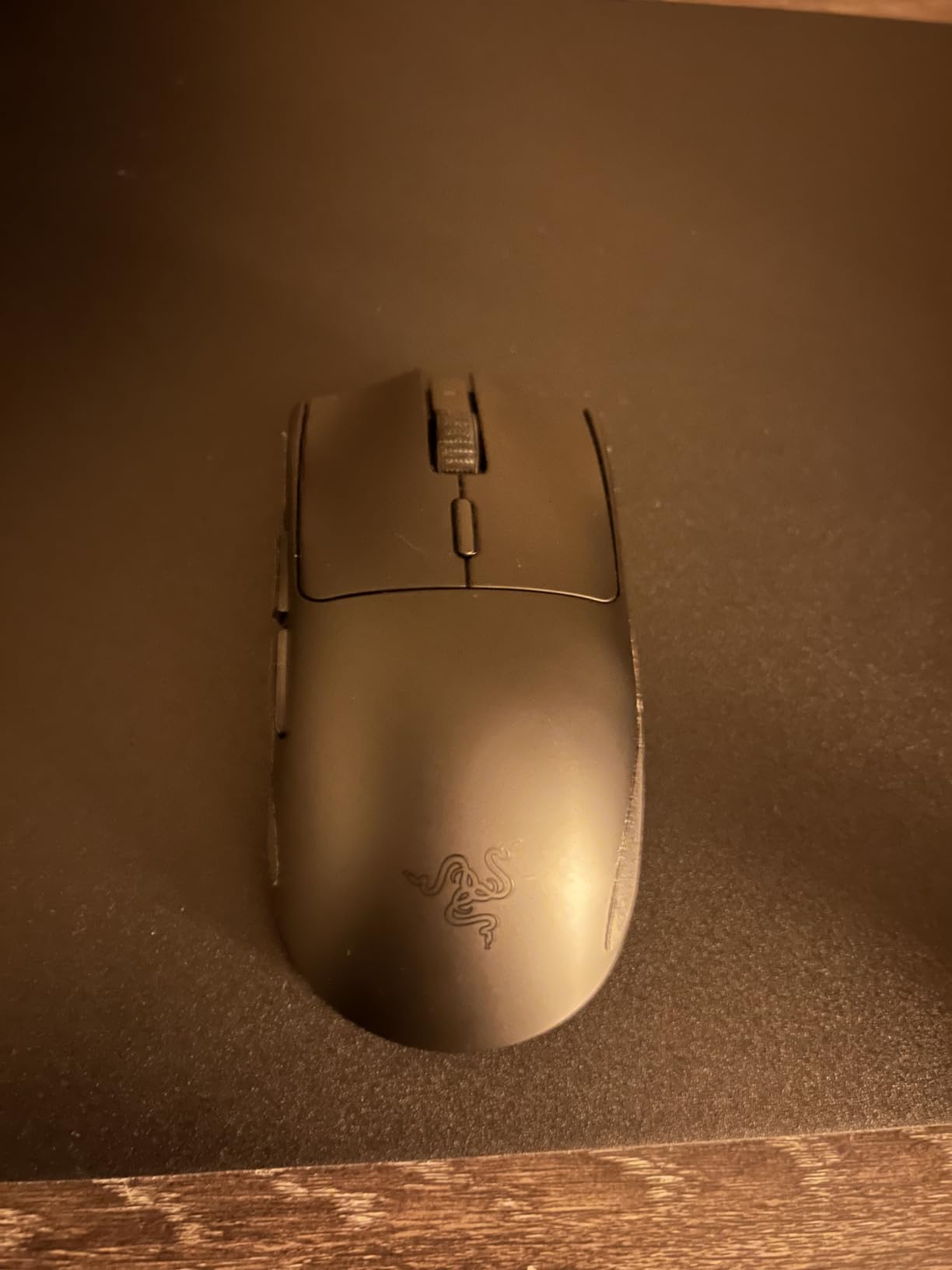 Razer Viper V3 HyperSpeed Gaming Mouse - Optical - Wireless - Radio Frequency - 2.40 GHz - USB - 30000 dpi - 6 Programmable Button(s) - Right-Handed - 1 x AA Battery Supported customer photo 2
