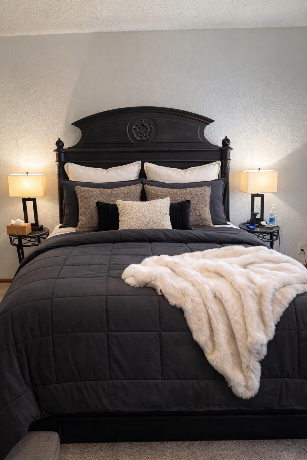 UGG Leonora Queen Comforter Set, Lightweight, 3-Piece, Charcoal Gray | Down-Alternative Fill, Box-Stitch Construction, OEKO-TEX Compliant, Machine Washable, Fits Full & Queen Beds, 2 Pillow Shams customer photo 1