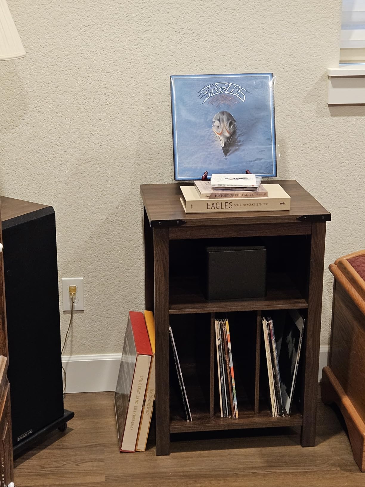 Joaxswe Record Player Stand with Vinyl Record Storage, Rustic Brown | Record Player Table Holds up to 160 Albums, Large Wood Turntable Stand Cabinet Display Shelf customer photo 1