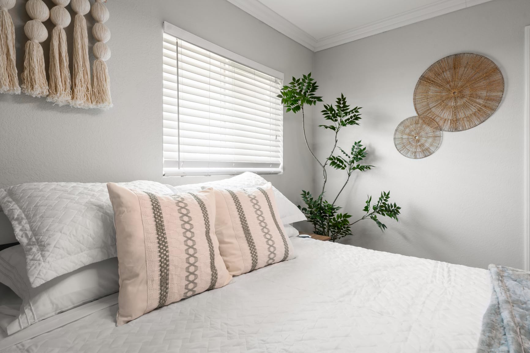 Bedsure Quilt Queen Size Bedspread, Thin Comforter, Cream Yellow Coverlet | Ultra-Soft Cloud-Like Prewashed Bedding, Leaf Pattern, Stitch-Free Quilt-Tech, Pet-Friendly, Machine Washable, 90x96in, 3 Pcs customer photo 2