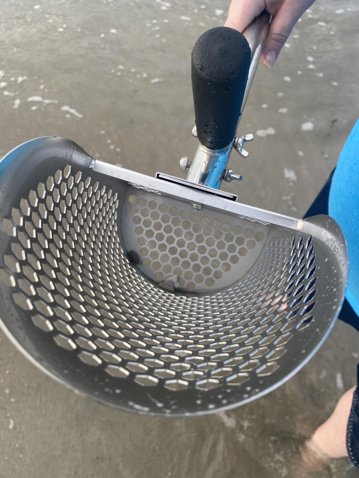 GADFISH Sand Scoop for Metal Detecting, Metal Detector Scoop, Stainless Steel Sand Sifter Shovel, Fast Sifter Shovel for Underwater Treasure Hunting customer photo 2