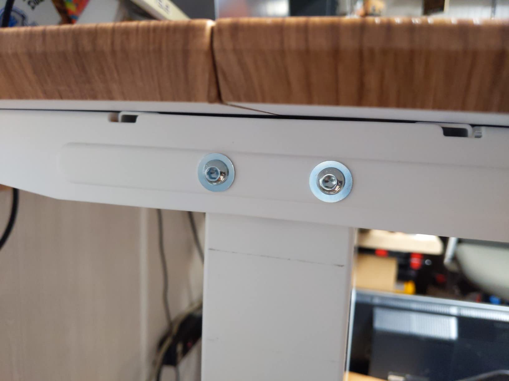 Vari Essential Electric Standing Desk for Home Office - 48x24 Sit-Stand VariDesk, 4 Memory Height Presets, 2-Piece Laminate Wood Top, Sturdy T-Style Legs, Supports 150 Lbs + Easy Assembly (White) customer photo 1